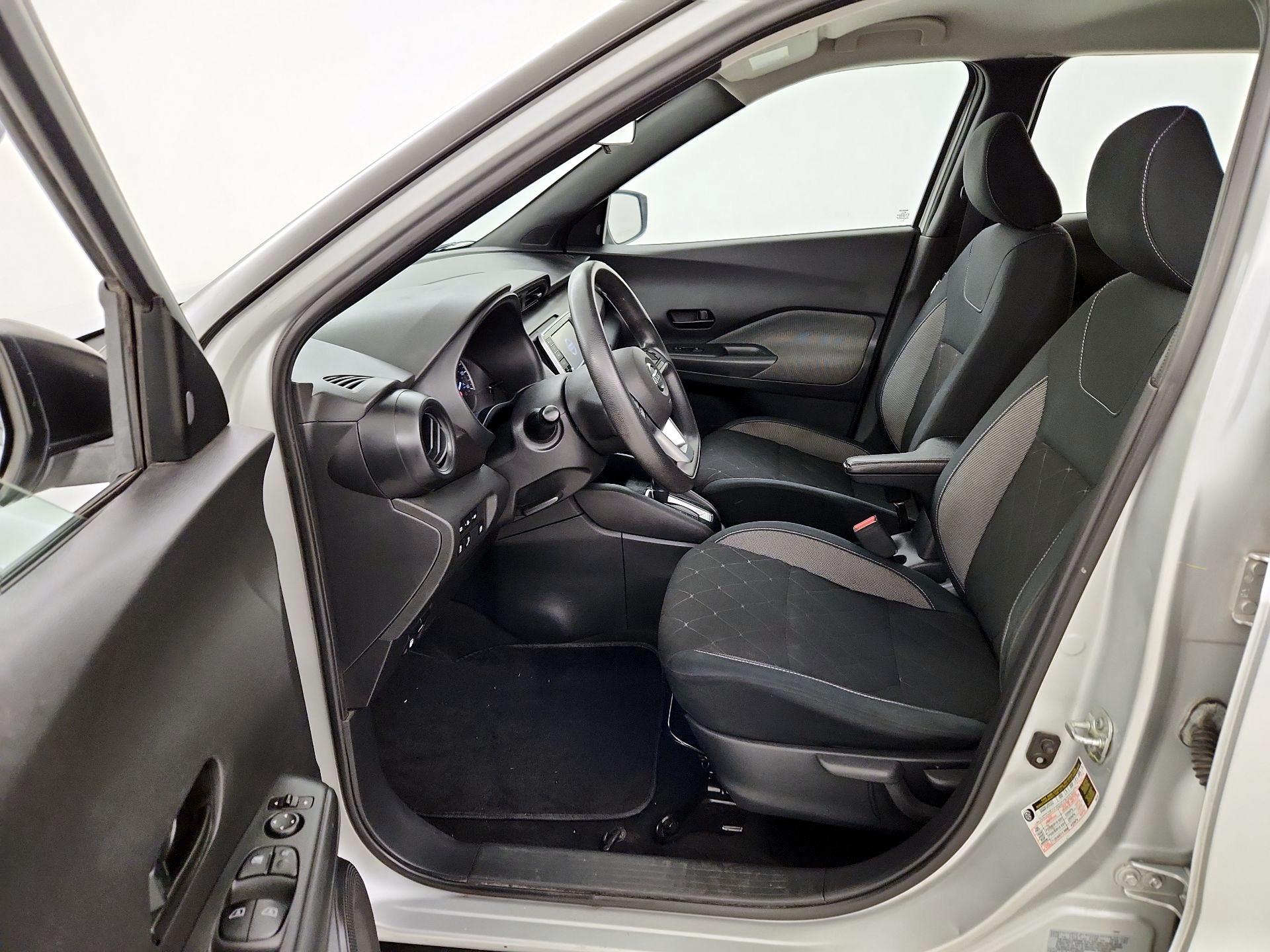 Thumbnail: 2020 Nissan Kicks - 11