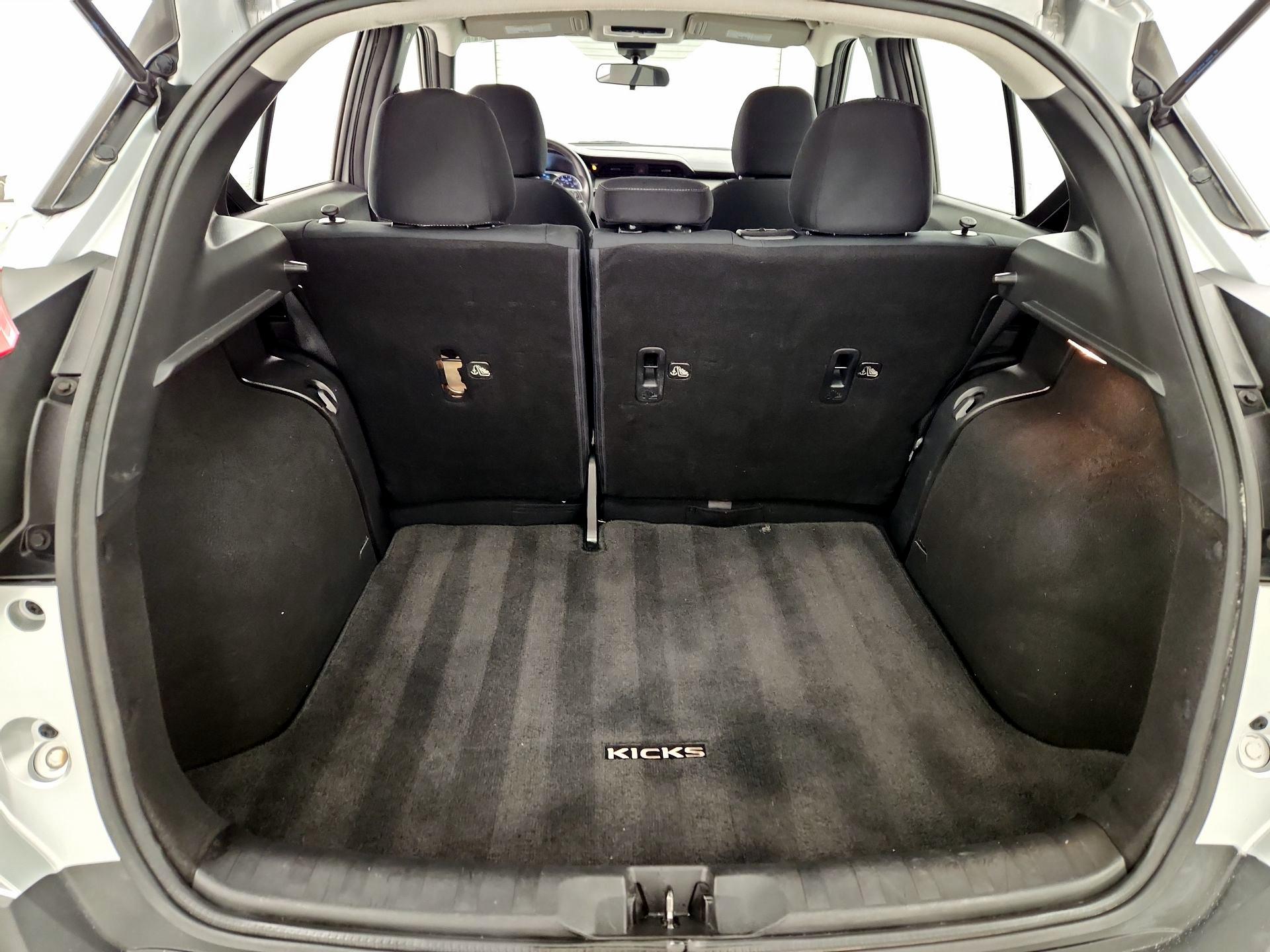 Thumbnail: 2020 Nissan Kicks - 20