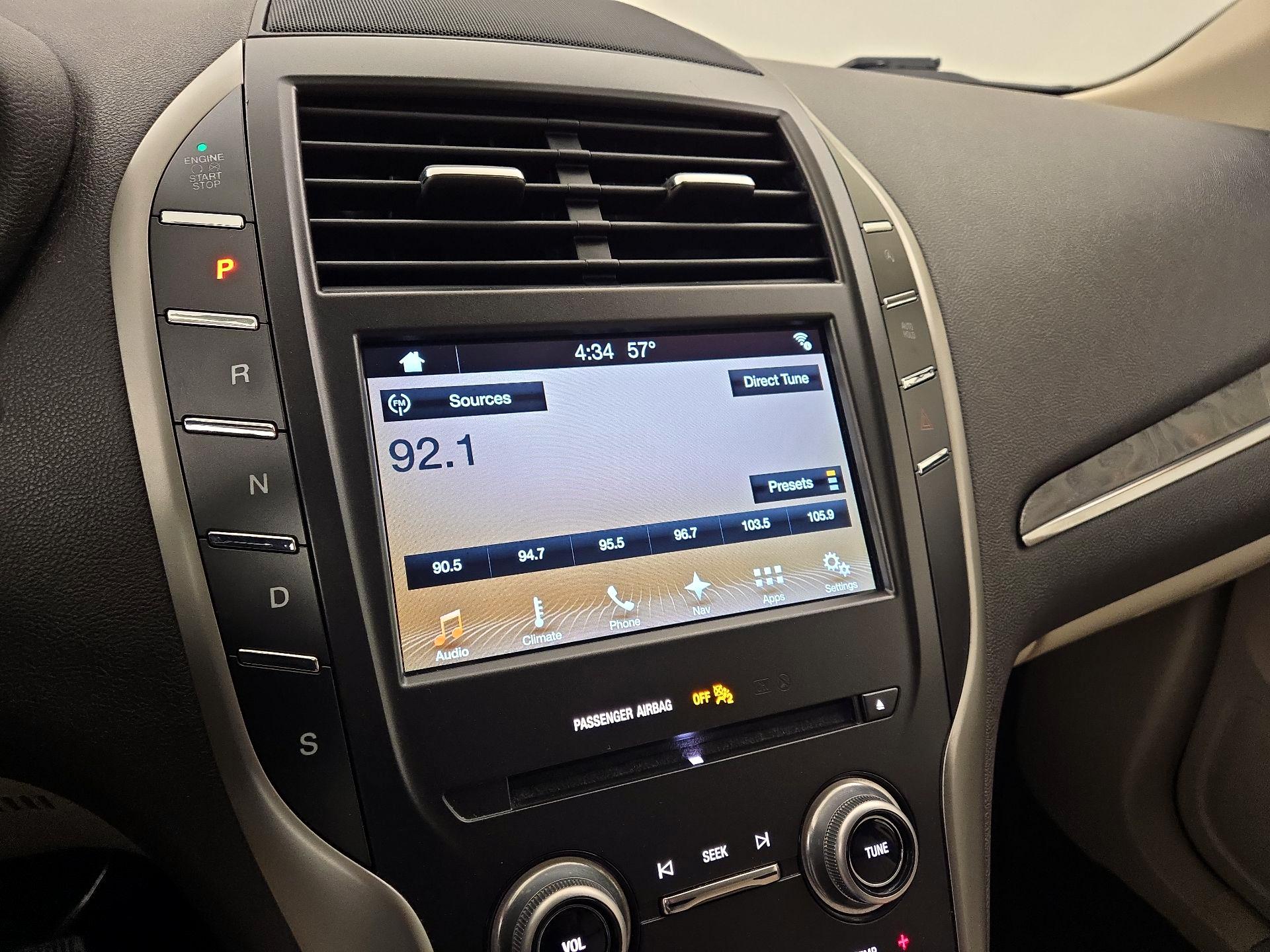 Thumbnail: 2017 Lincoln MKC - 16