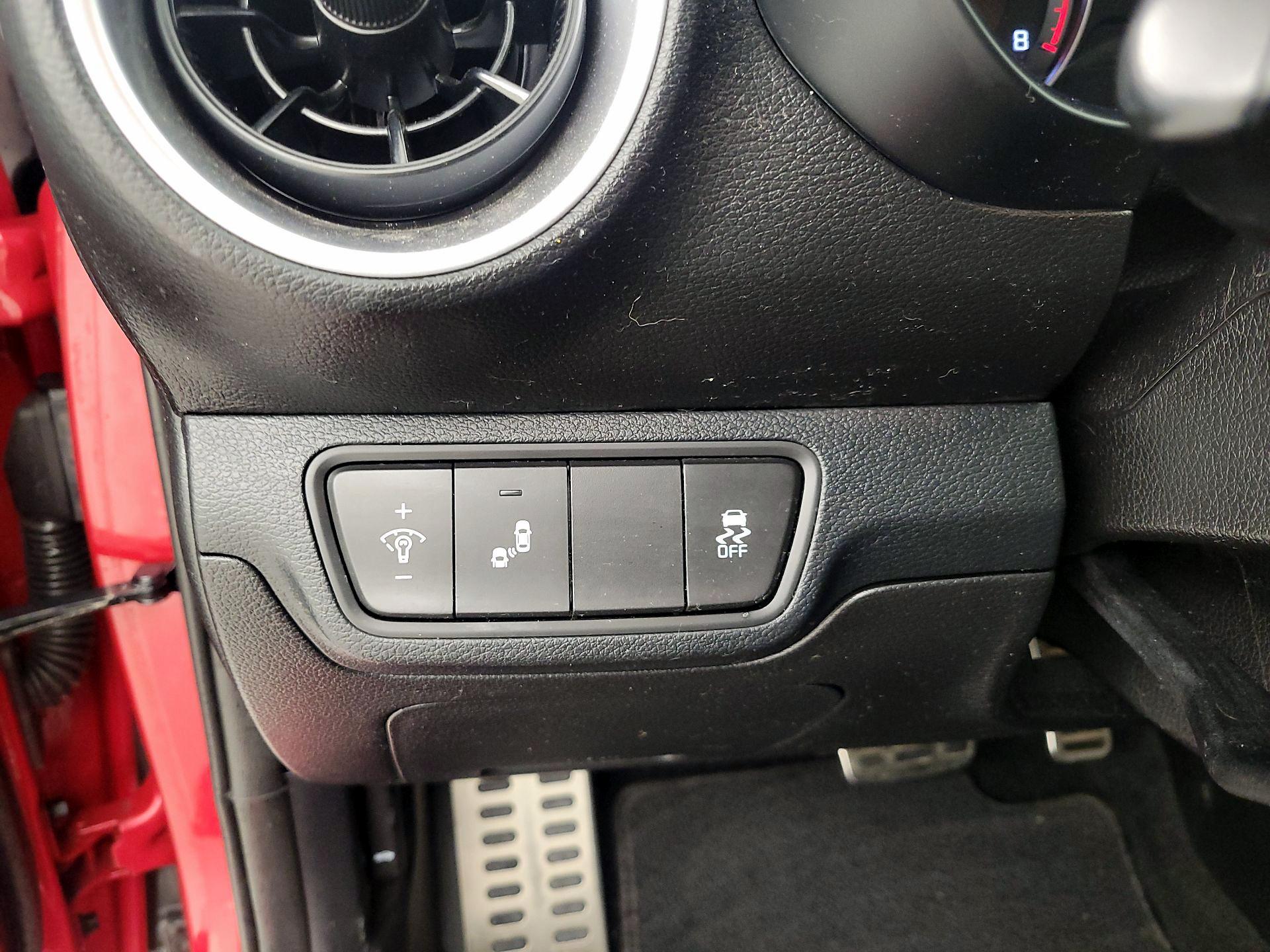 Thumbnail: 2024 Kia Forte - 13