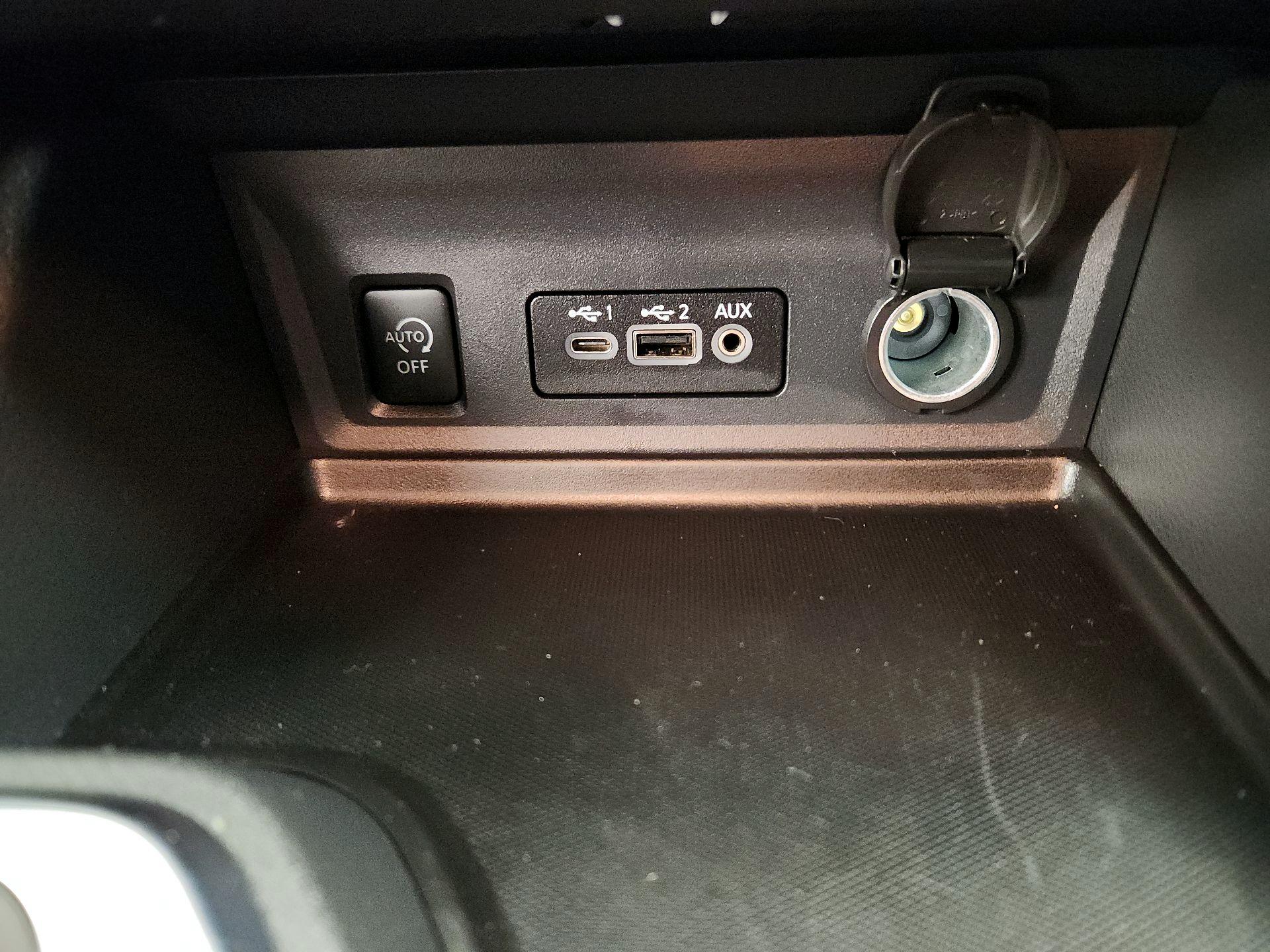 Thumbnail: 2025 Nissan Sentra - 18