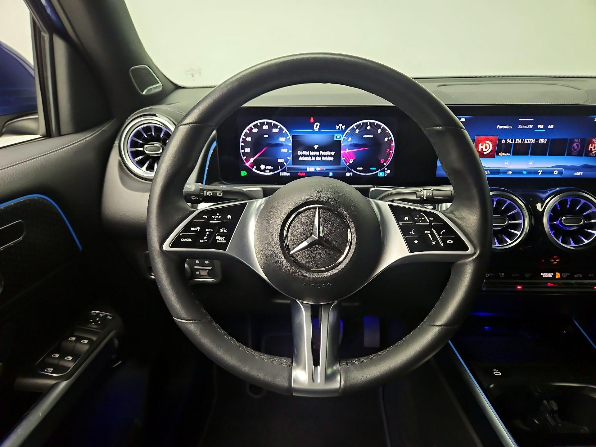 Thumbnail: 2024 Mercedes-Benz GLB - 10