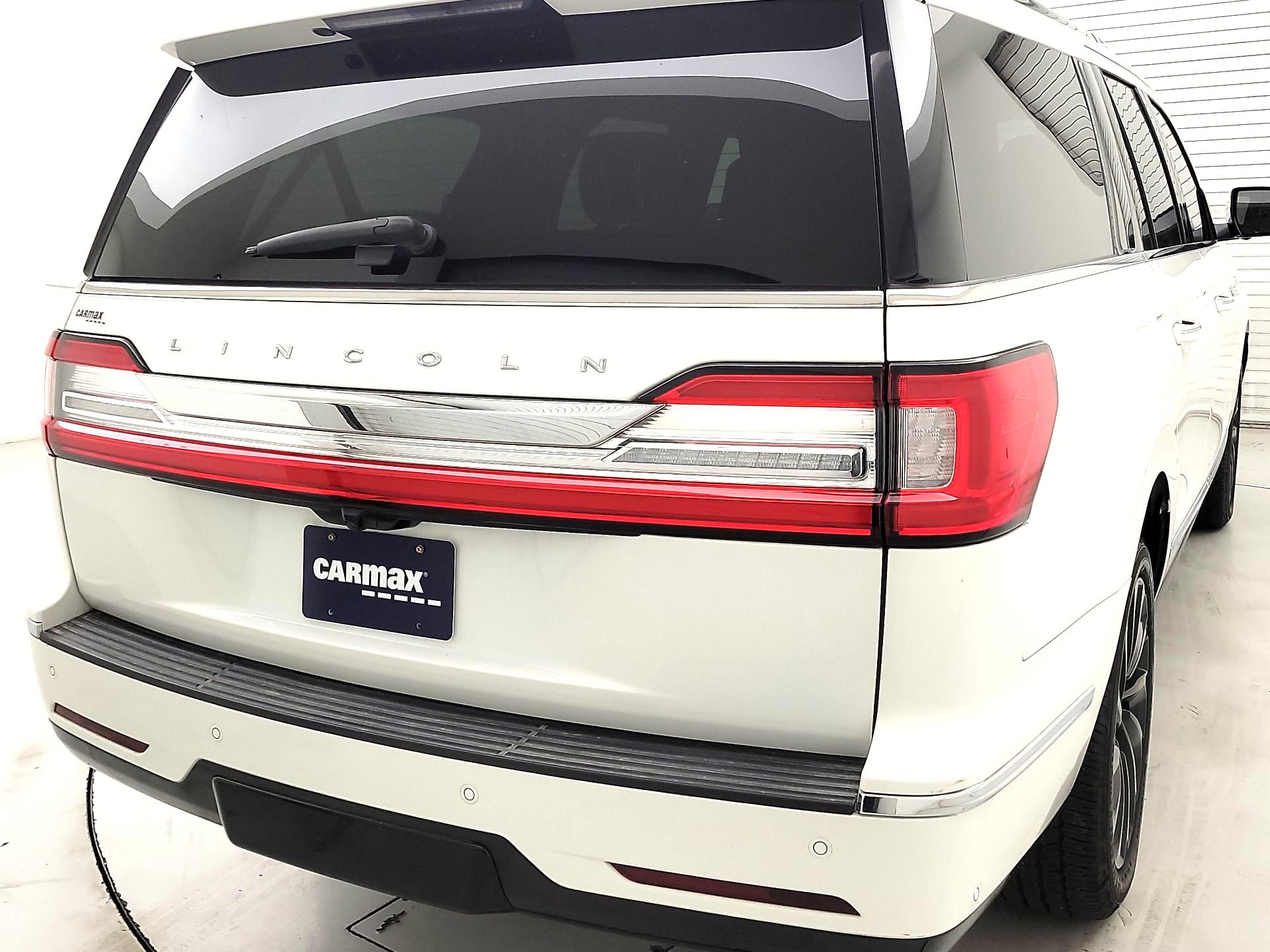 Thumbnail: 2021 Lincoln Navigator L - 5