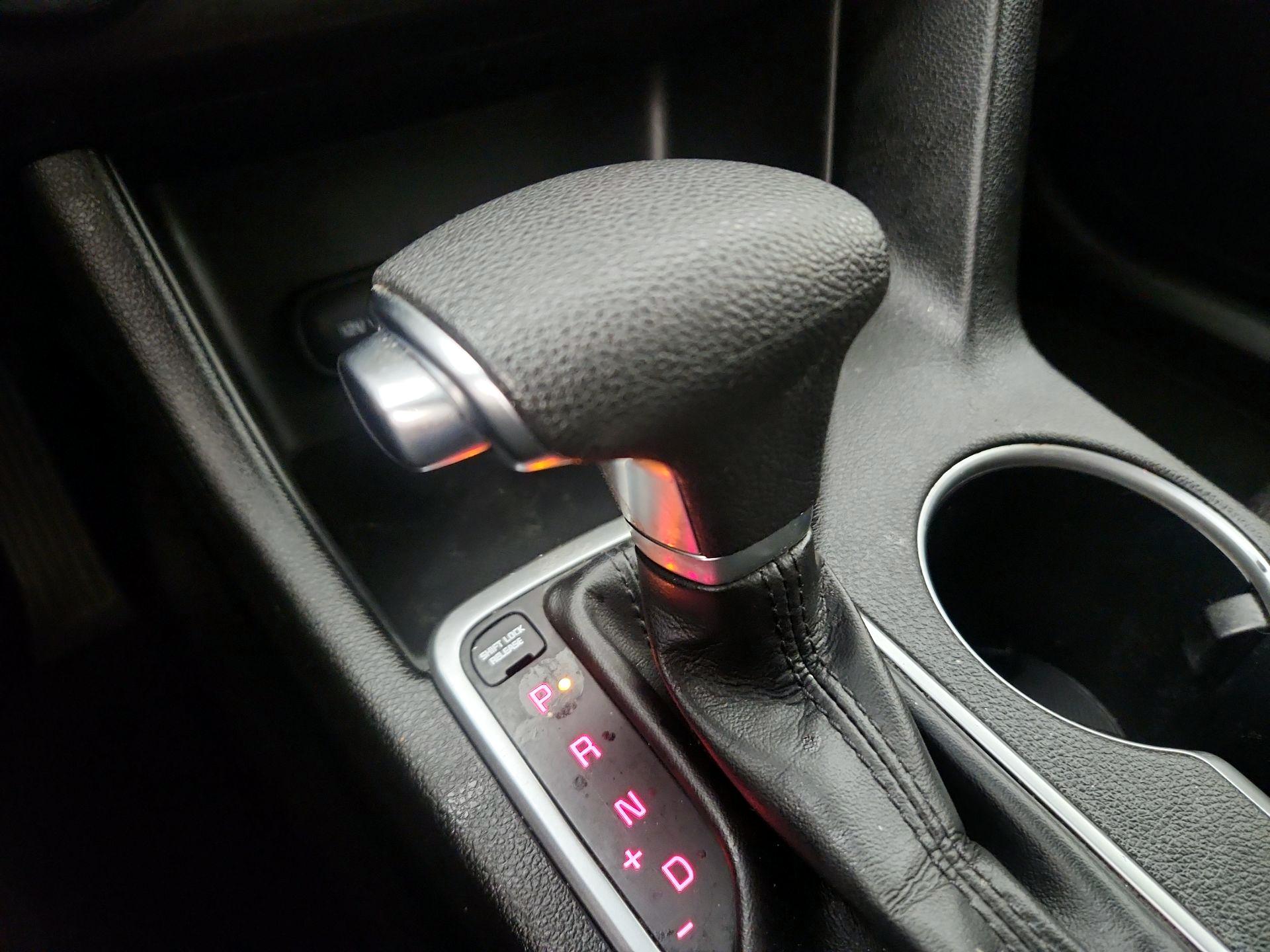 Thumbnail: 2021 Kia Sportage - 17