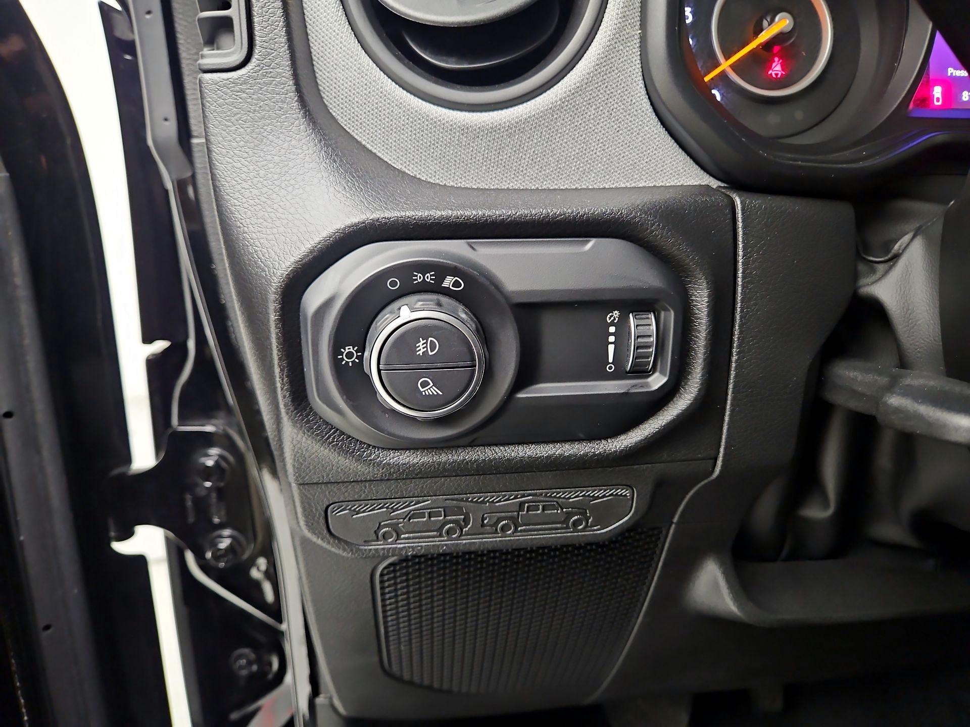 Thumbnail: 2024 Jeep Gladiator - 13