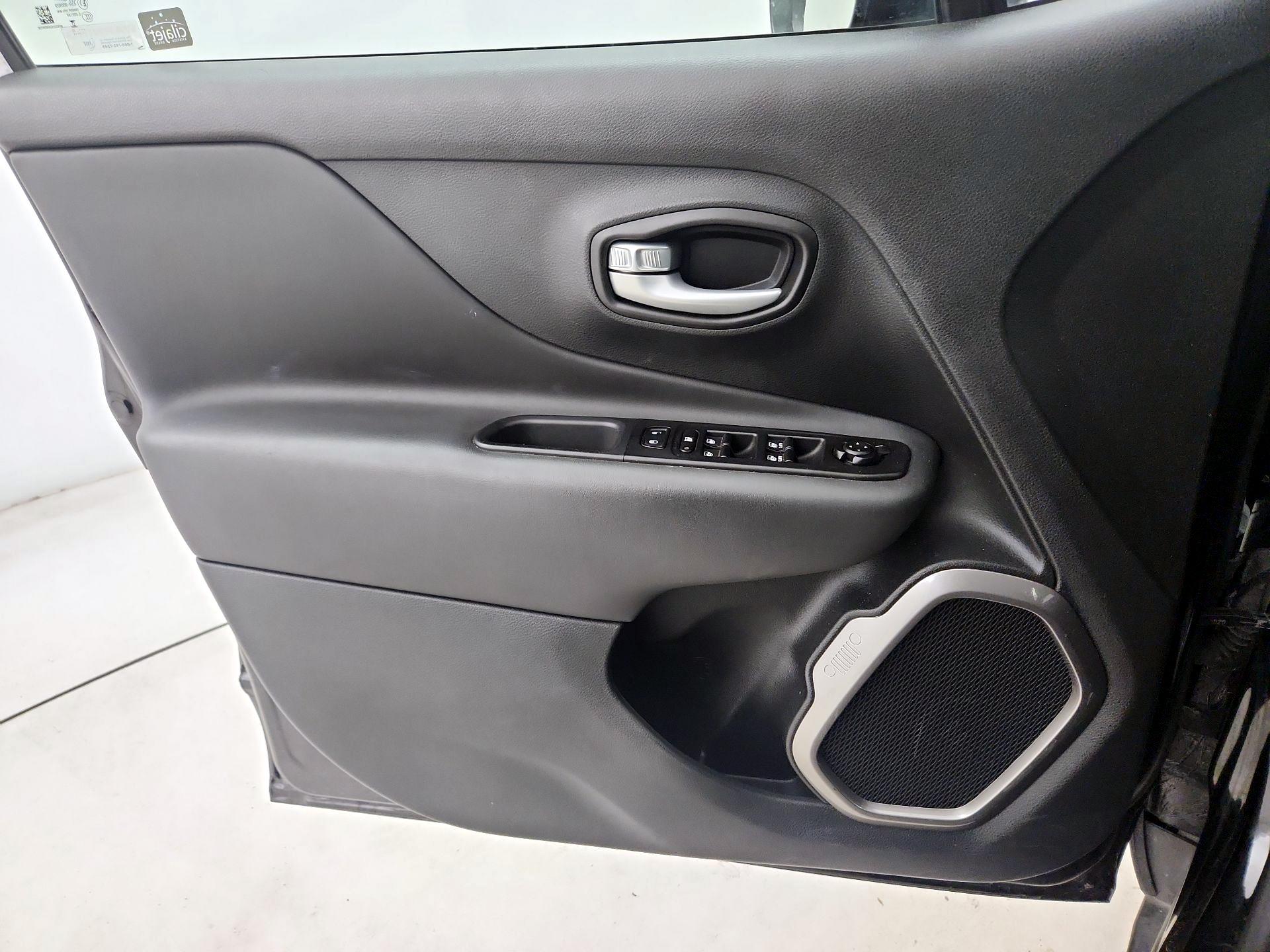 Thumbnail: 2023 Jeep Renegade - 12