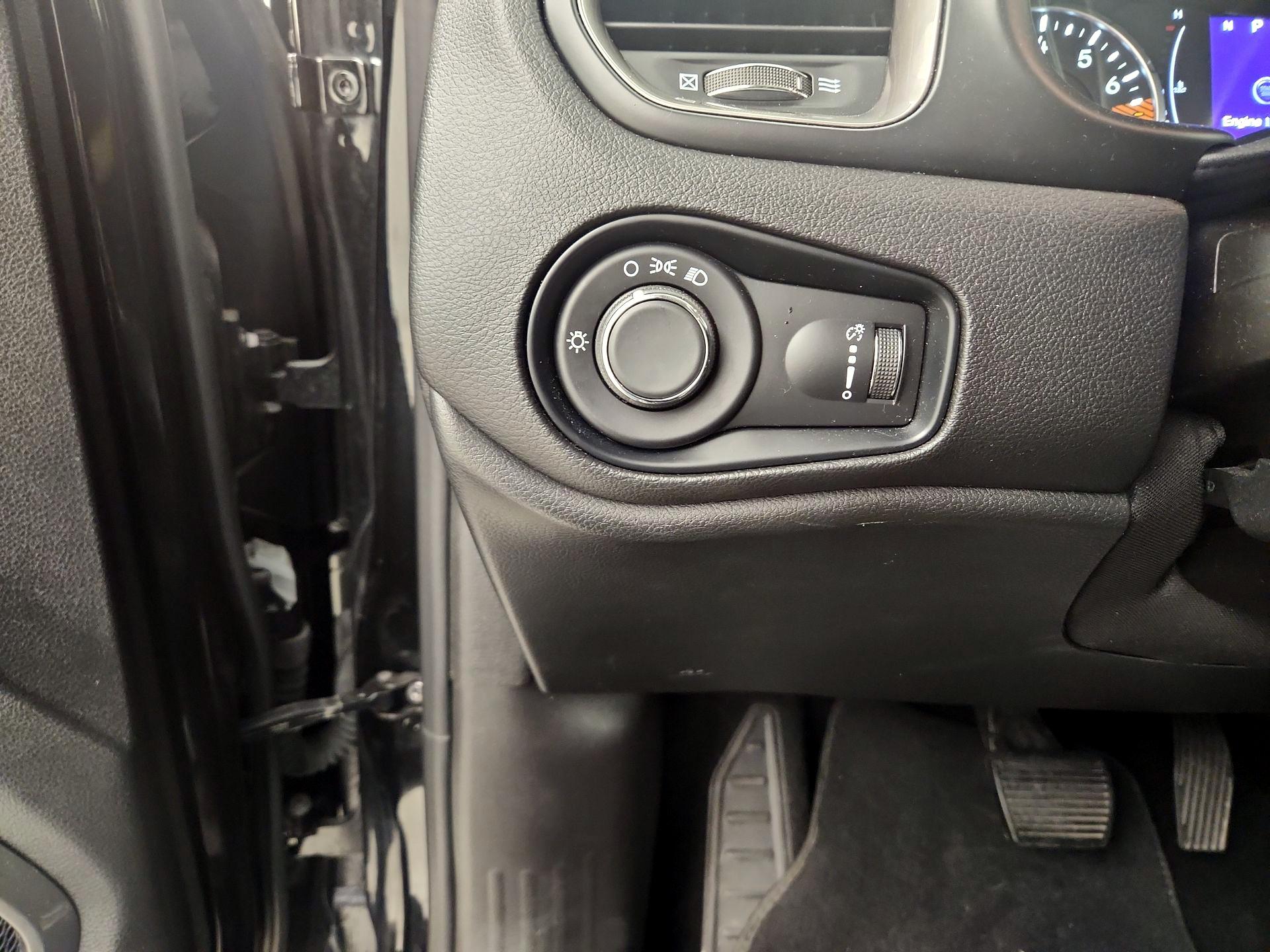 Thumbnail: 2023 Jeep Renegade - 13