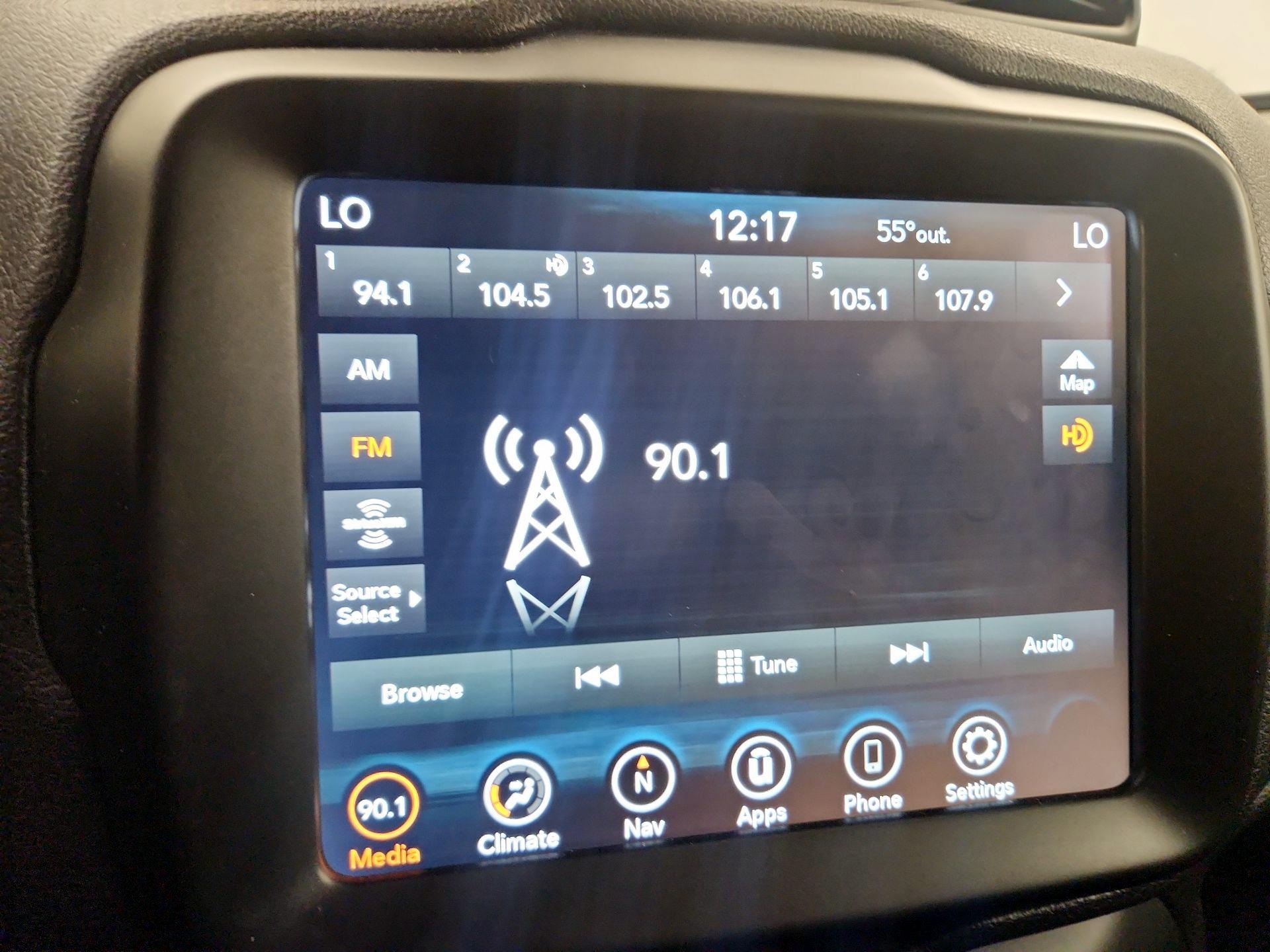 Thumbnail: 2023 Jeep Renegade - 15