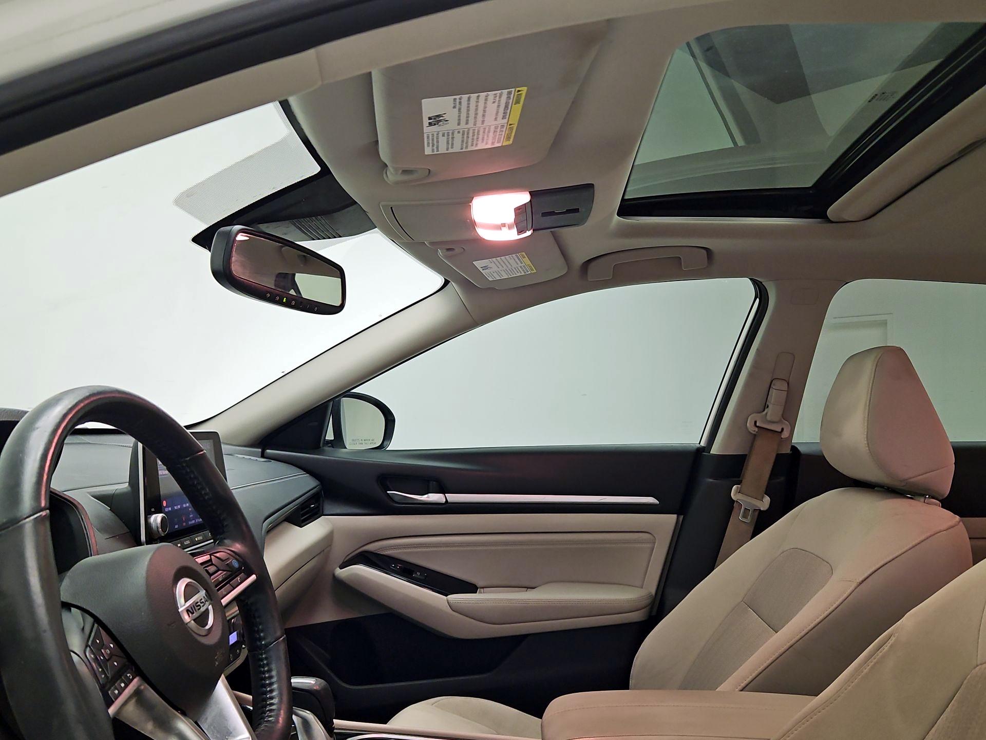 Thumbnail: 2020 Nissan Altima - 19