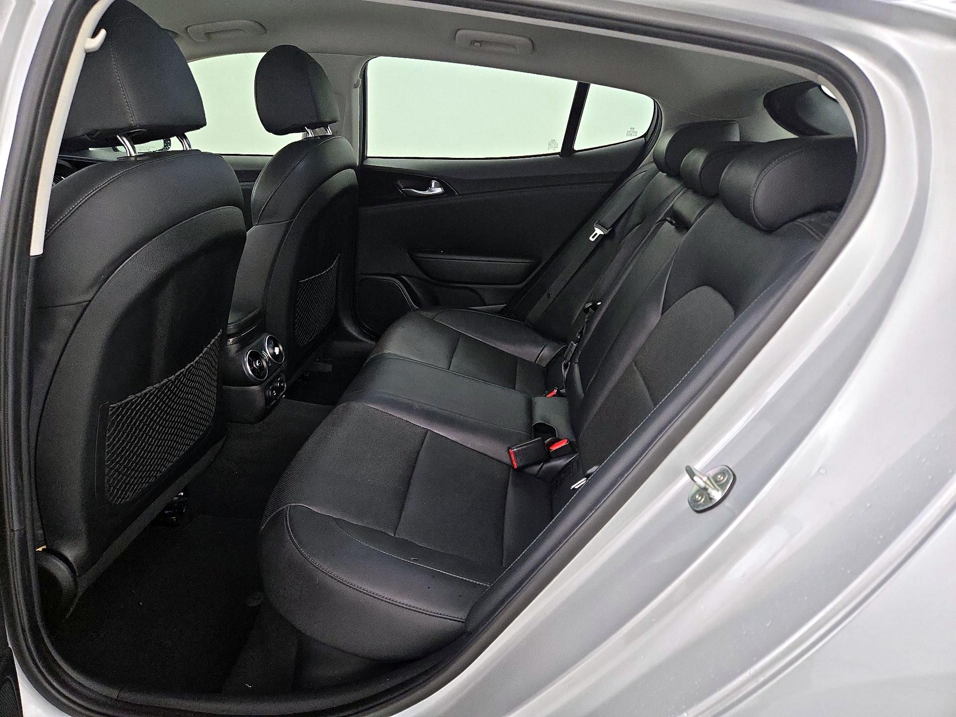 Thumbnail: 2018 Kia Stinger - 19