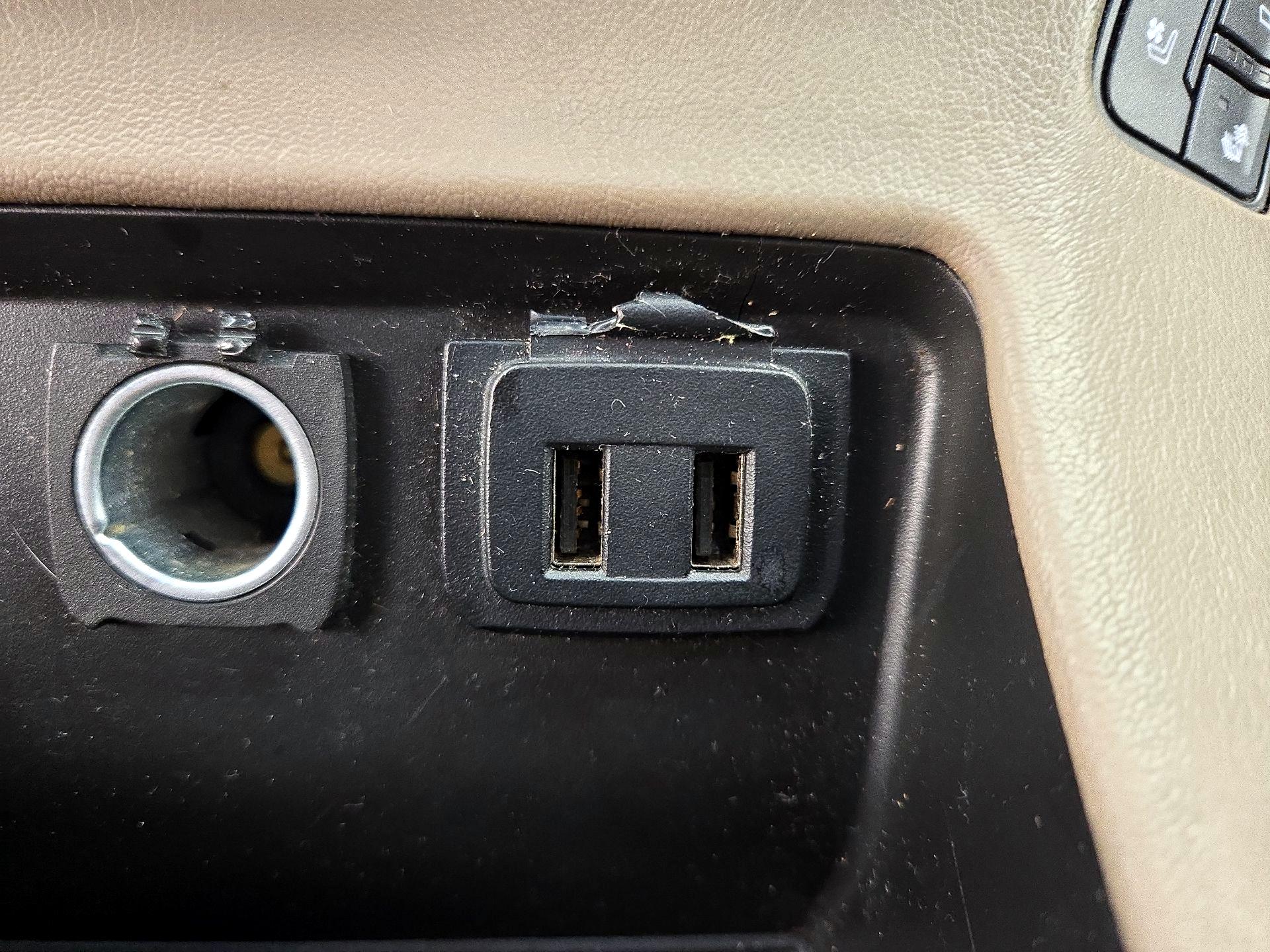 Thumbnail: 2020 GMC Yukon XL - 19