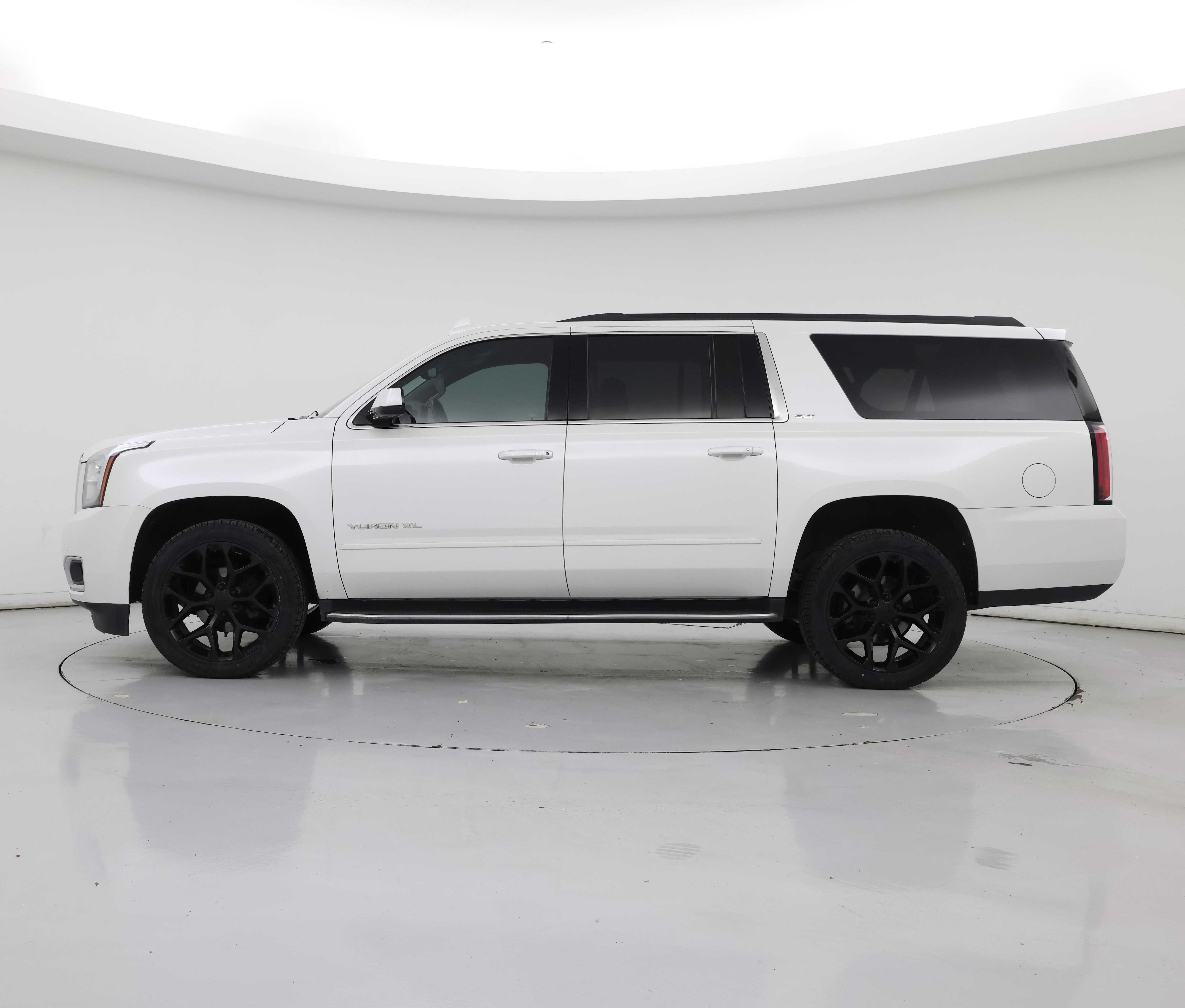 Thumbnail: 2020 GMC Yukon XL - 3