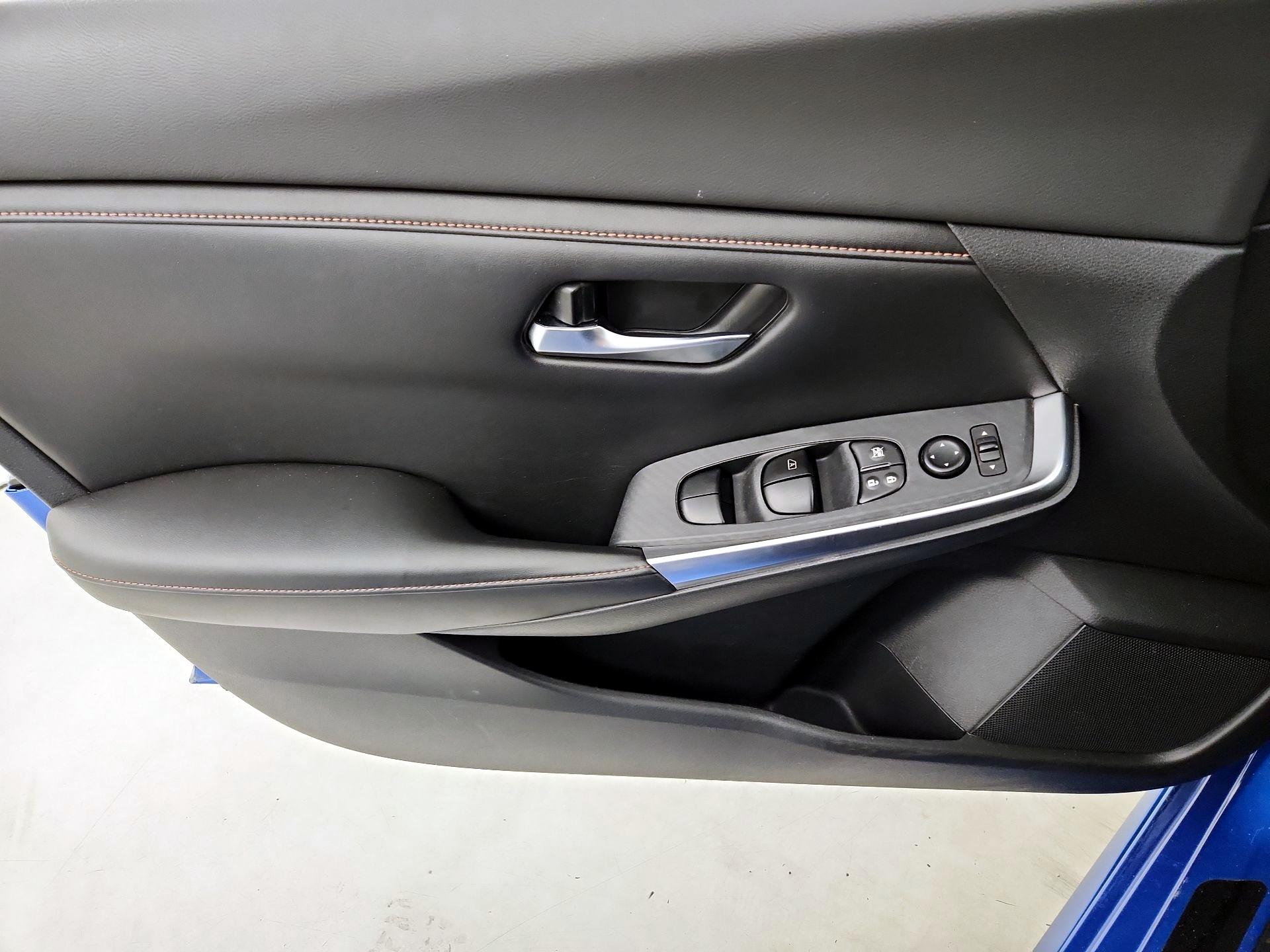 Thumbnail: 2021 Nissan Sentra - 12