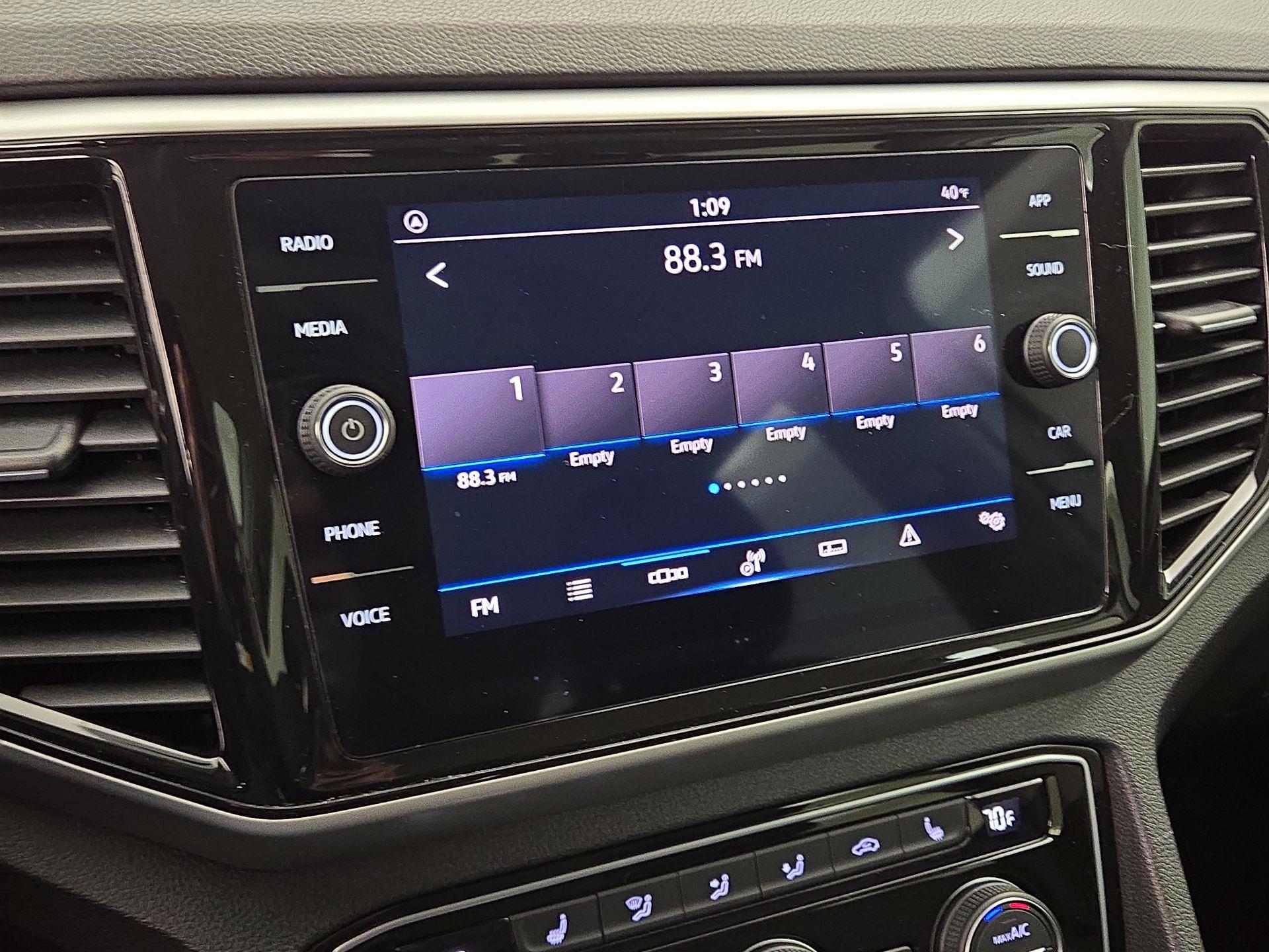 Thumbnail: 2023 Volkswagen Atlas - 15