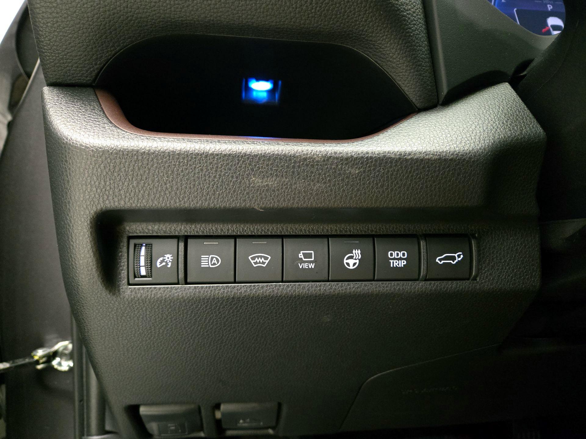 Thumbnail: 2025 Toyota RAV4 - 13