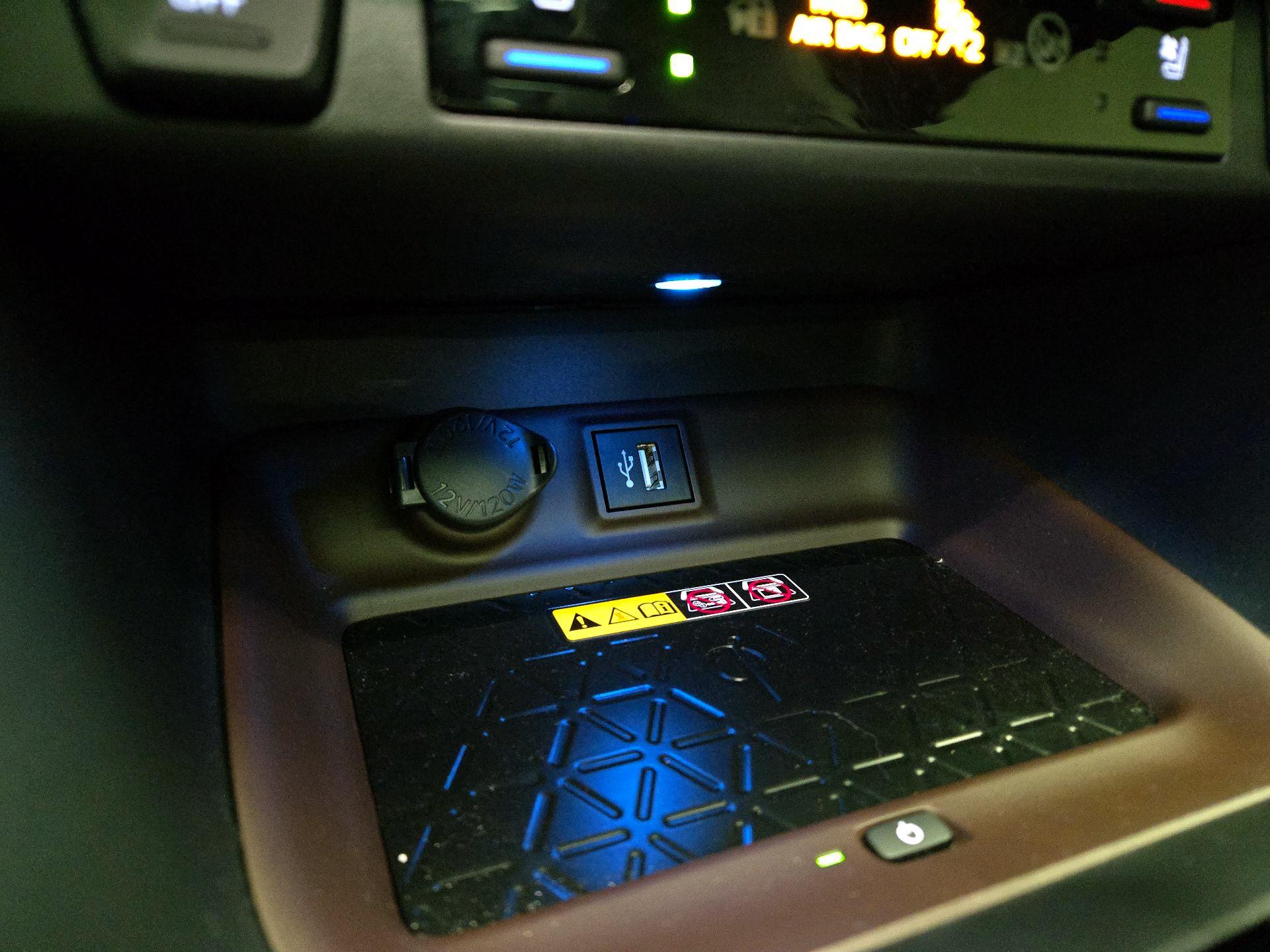 Thumbnail: 2025 Toyota RAV4 - 18