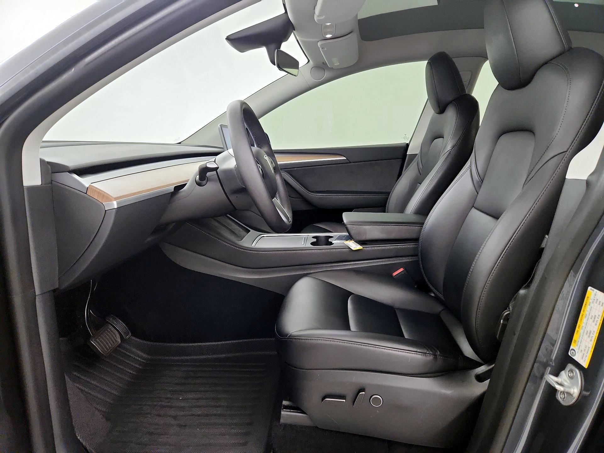 Thumbnail: 2023 Tesla Model Y - 11