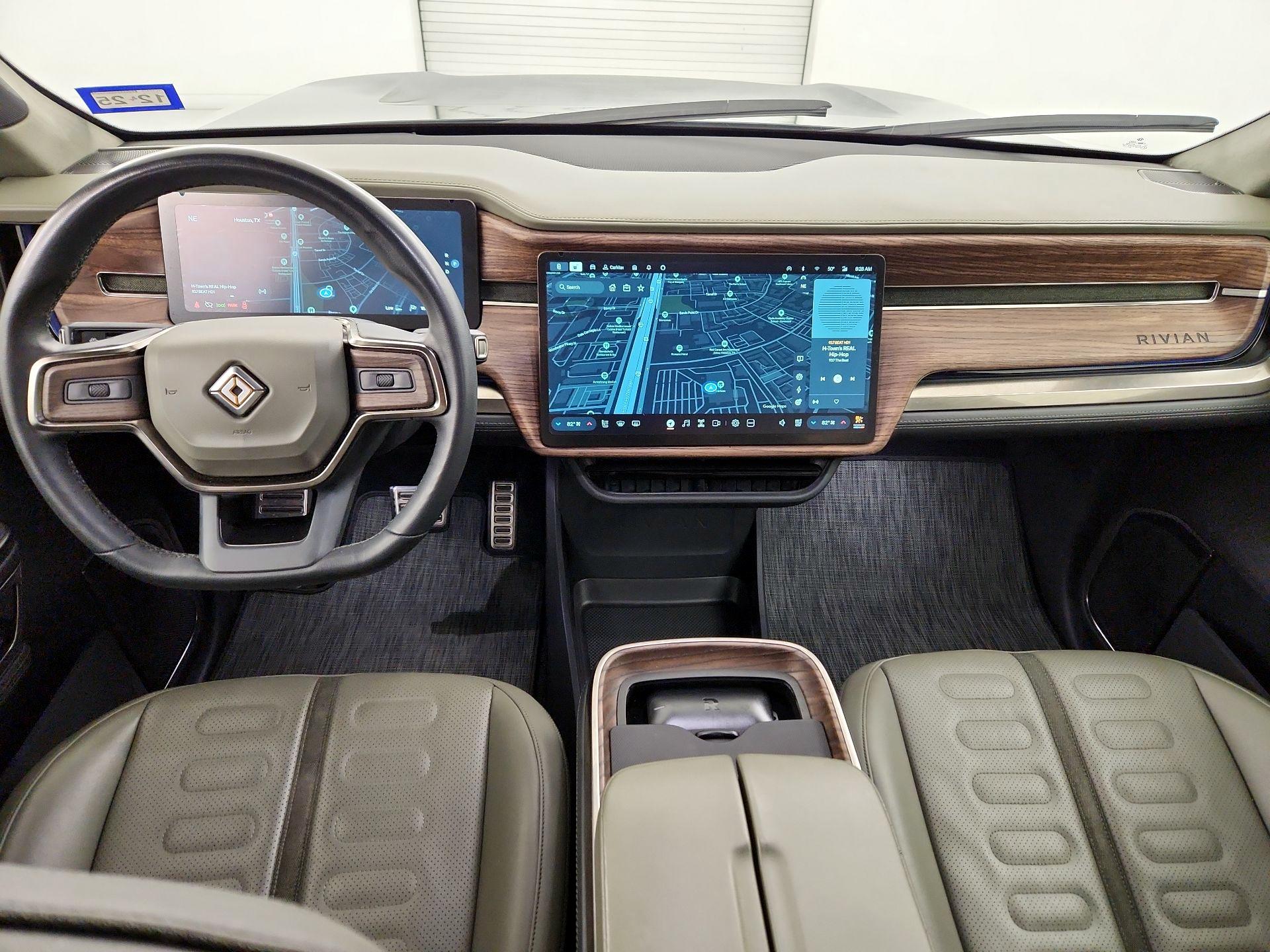 Thumbnail: 2022 Rivian R1T - 9