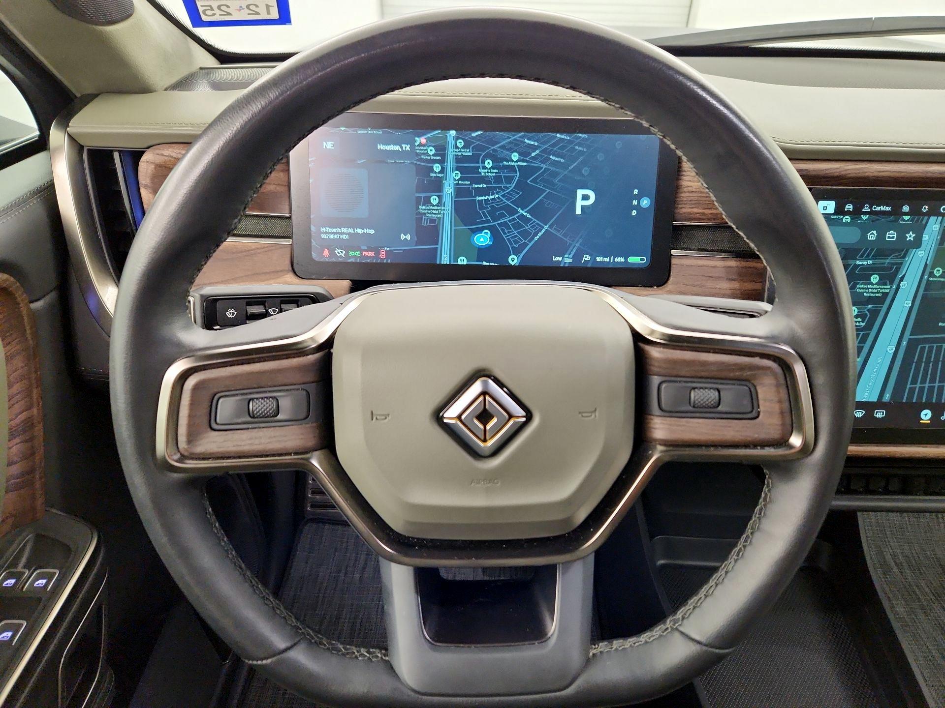 Thumbnail: 2022 Rivian R1T - 10