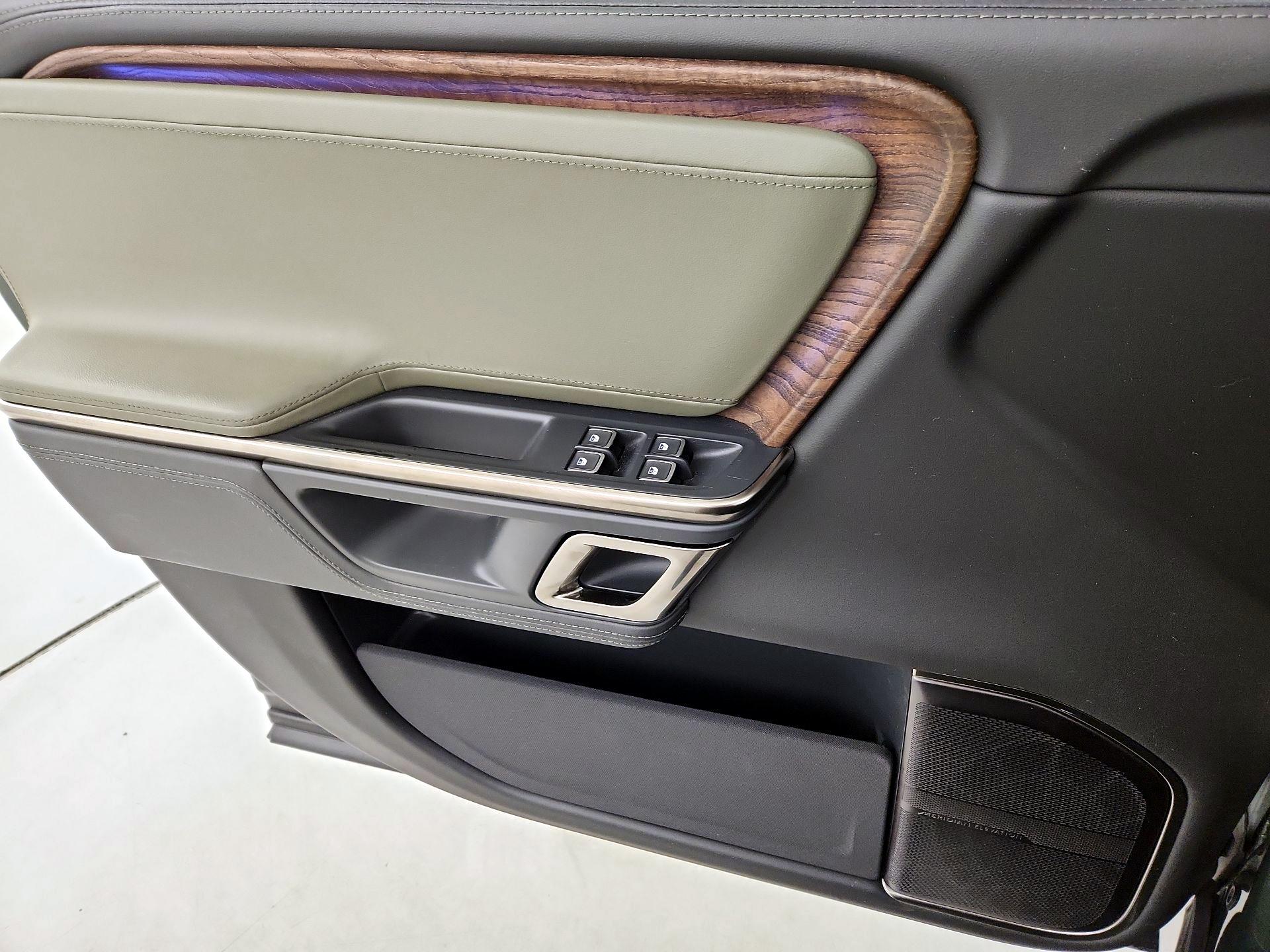 Thumbnail: 2022 Rivian R1T - 12