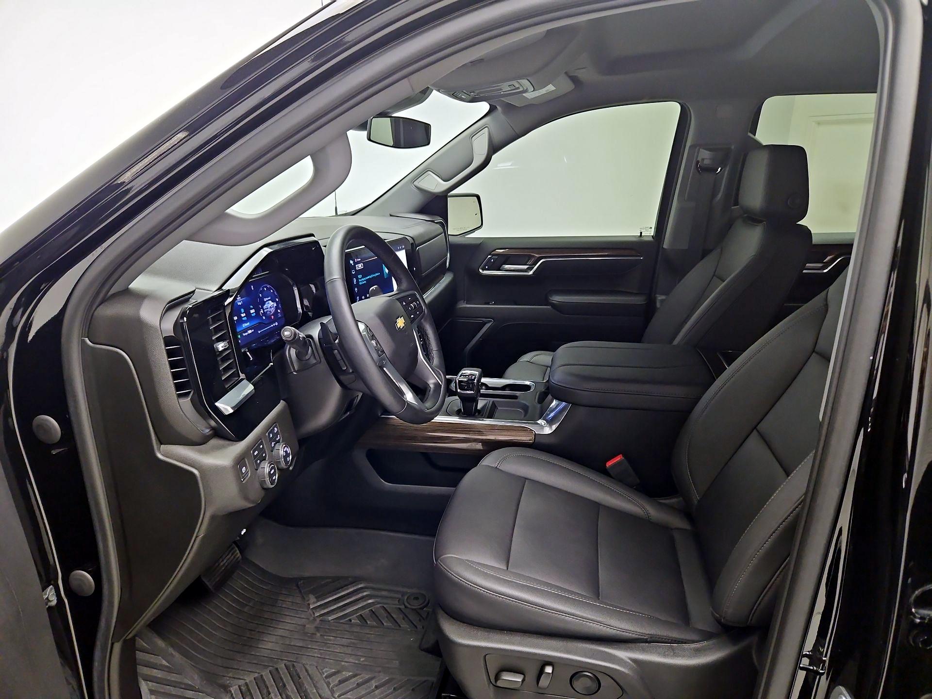 Thumbnail: 2023 Chevrolet Silverado 1500 - 11