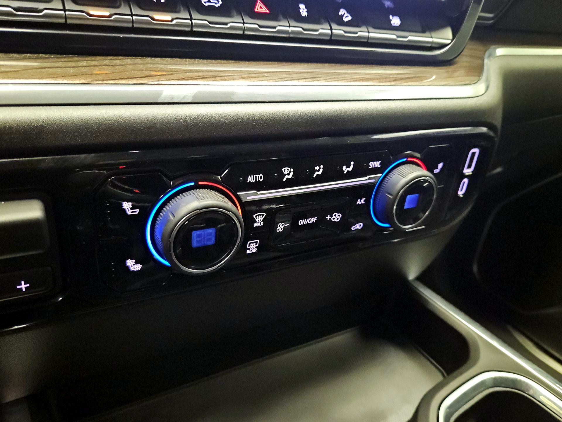 Thumbnail: 2023 Chevrolet Silverado 1500 - 16