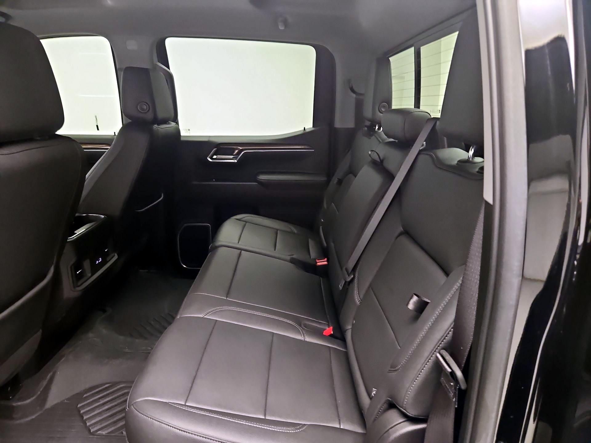 Thumbnail: 2023 Chevrolet Silverado 1500 - 19