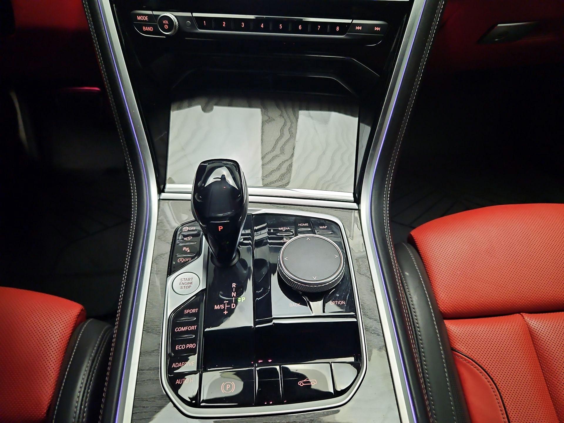 Thumbnail: 2022 BMW 8 Series - 16