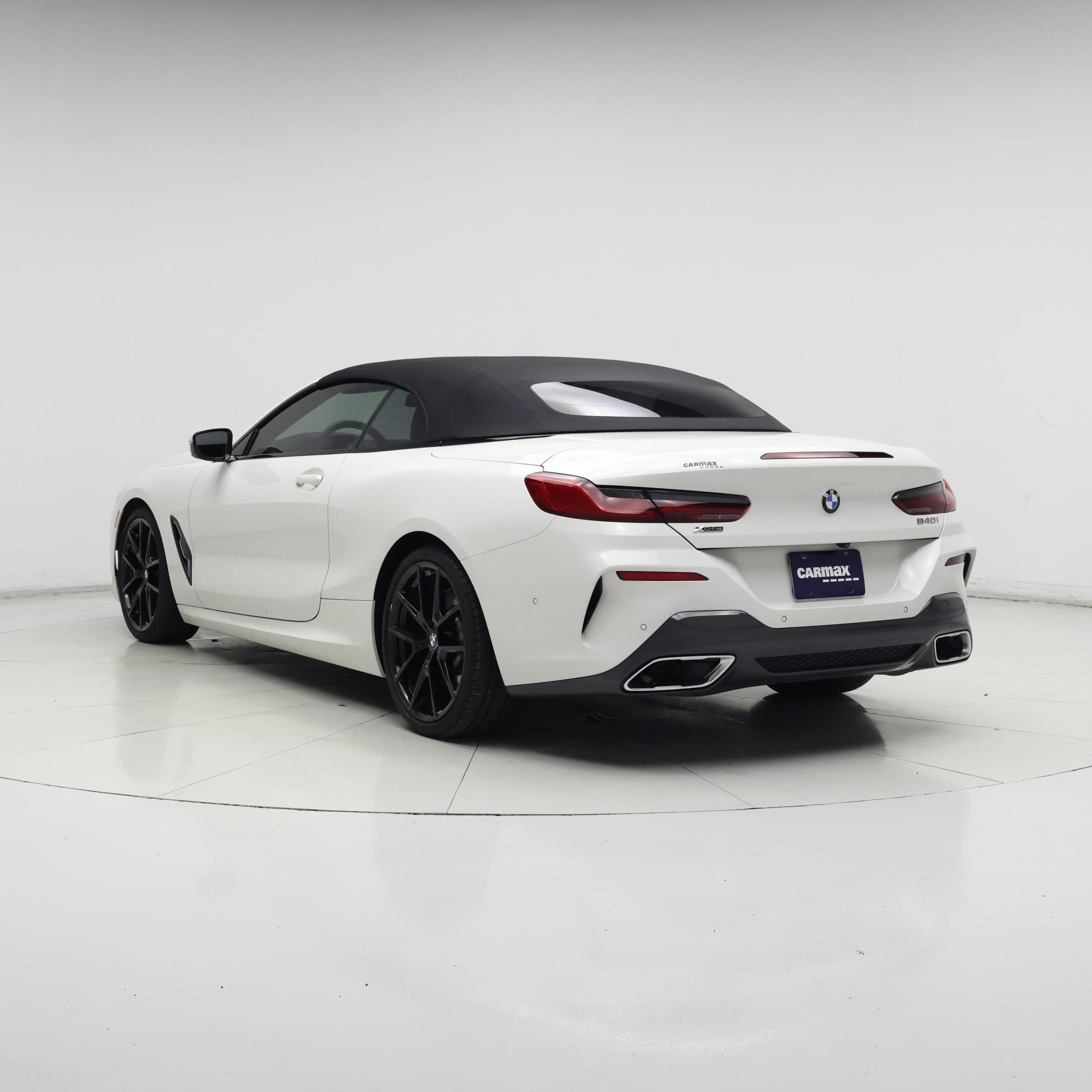 Thumbnail: 2022 BMW 8 Series - 2