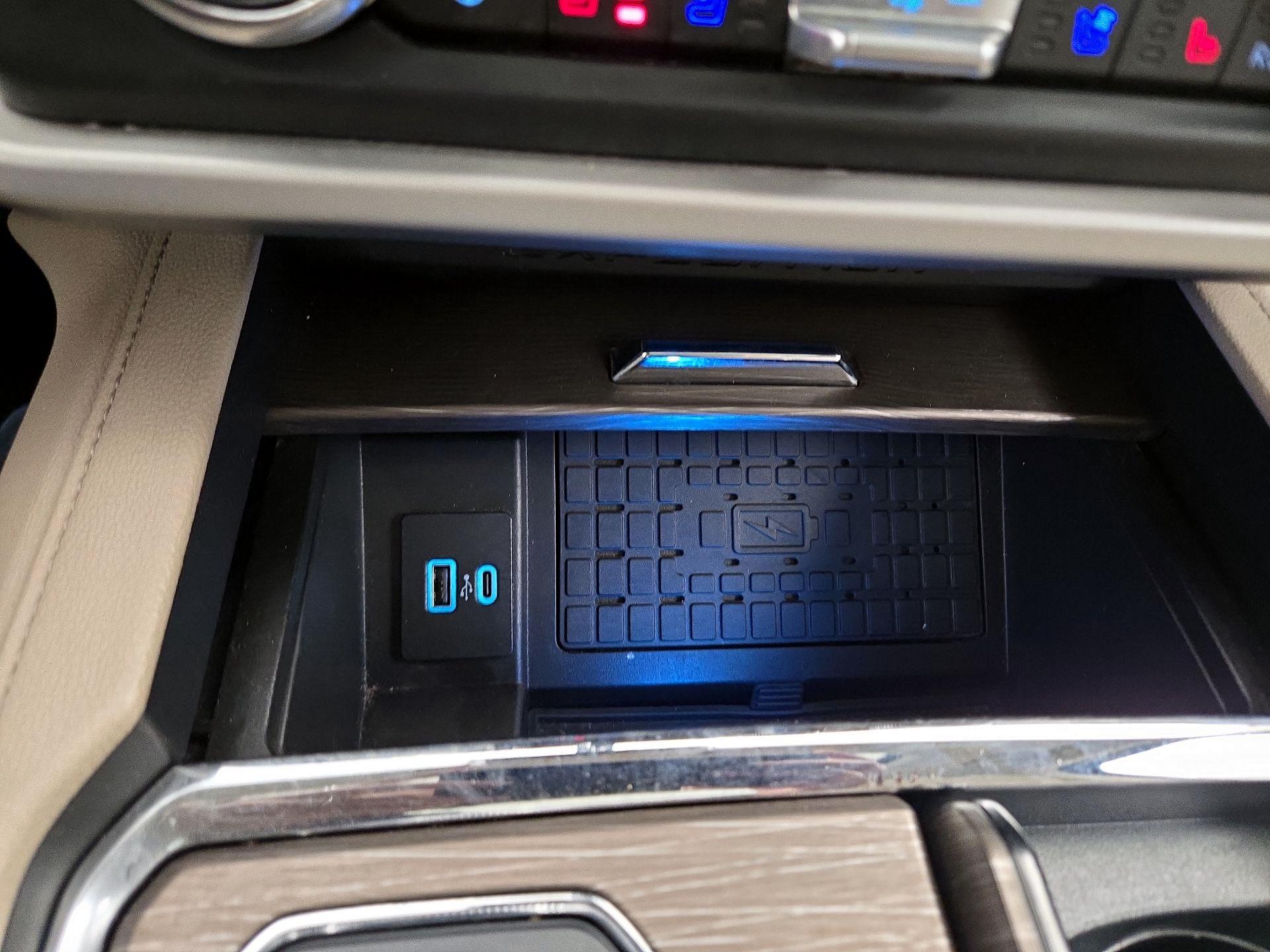 Thumbnail: 2023 Ford Expedition MAX - 19