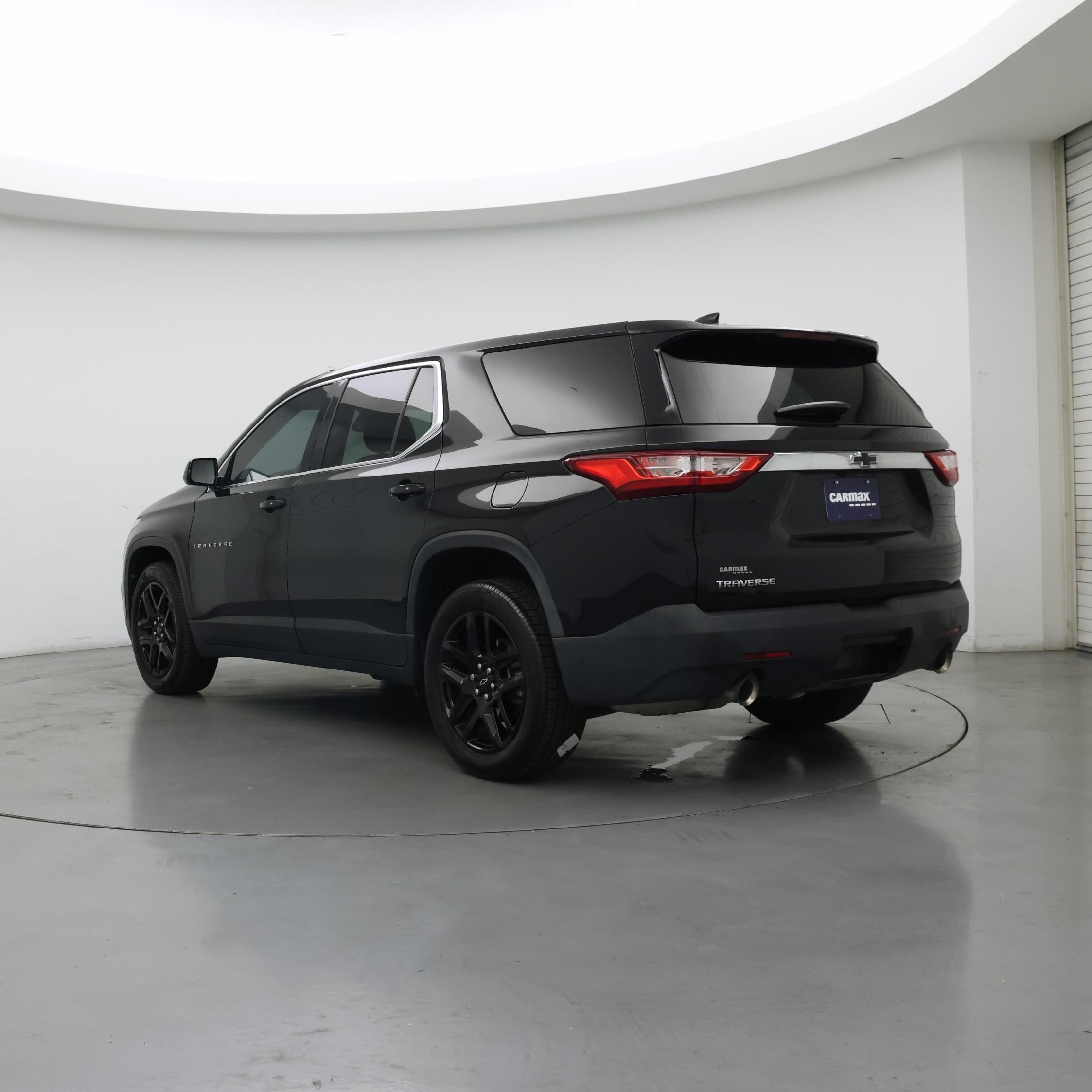 Thumbnail: 2019 Chevrolet Traverse - 2
