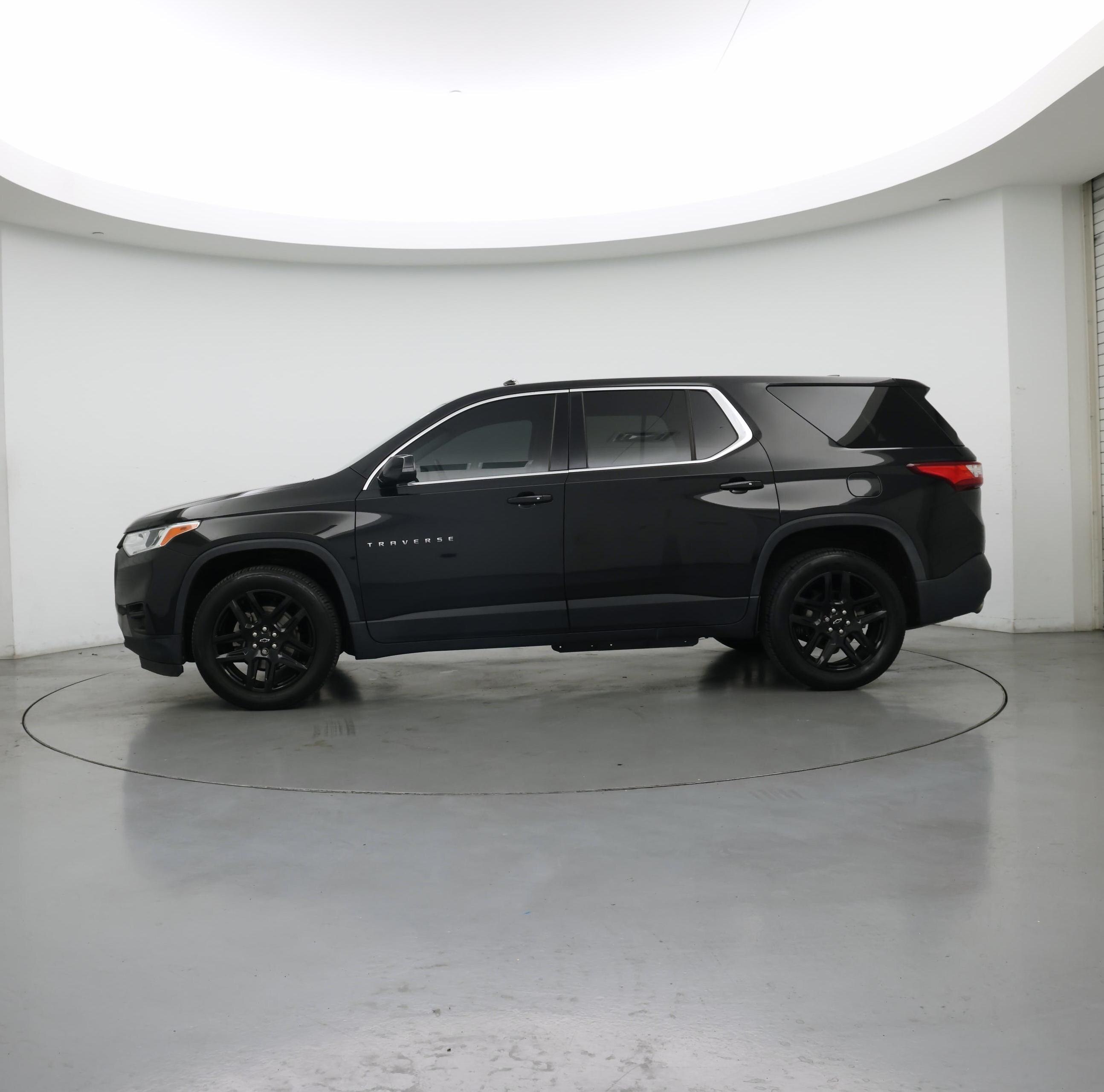 Thumbnail: 2019 Chevrolet Traverse - 3