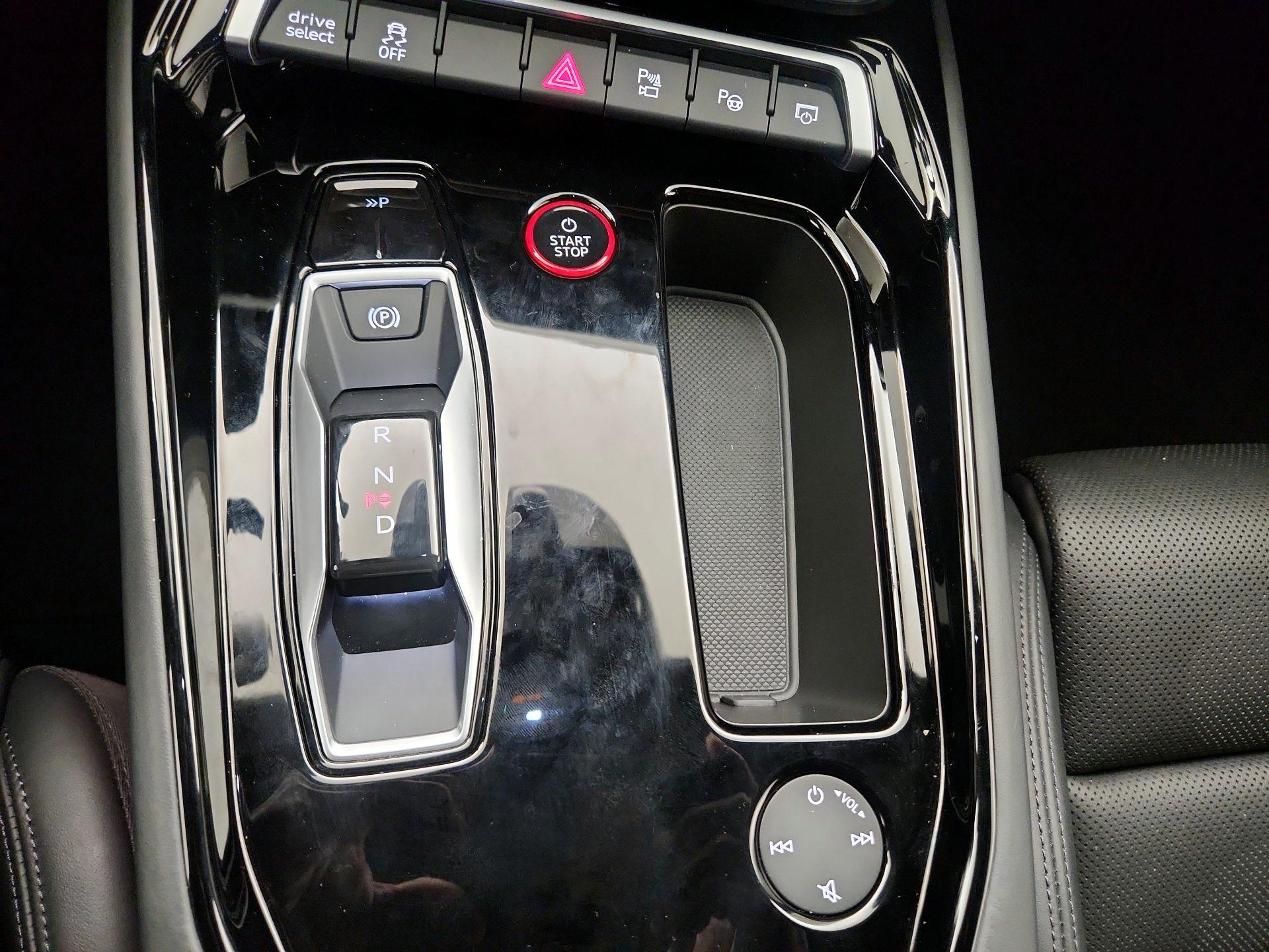 Thumbnail: 2023 Audi RS e-tron GT - 18