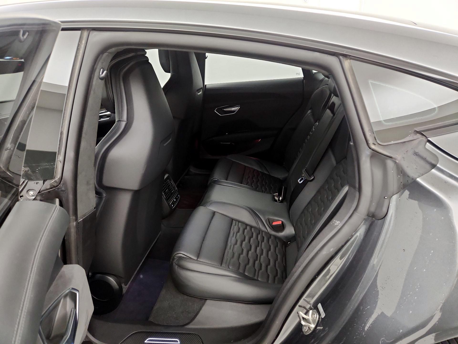 Thumbnail: 2023 Audi RS e-tron GT - 20