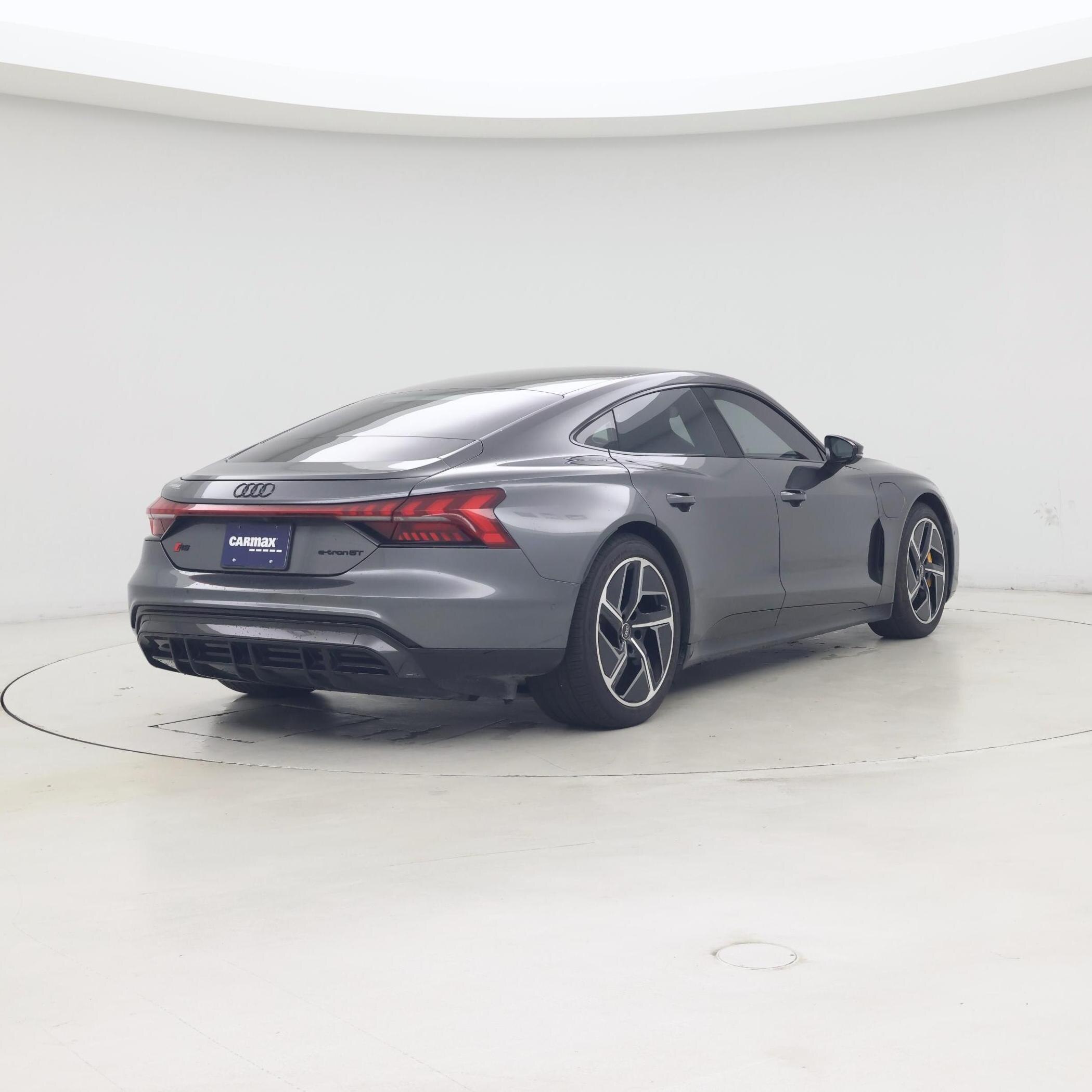 Thumbnail: 2023 Audi RS e-tron GT - 8