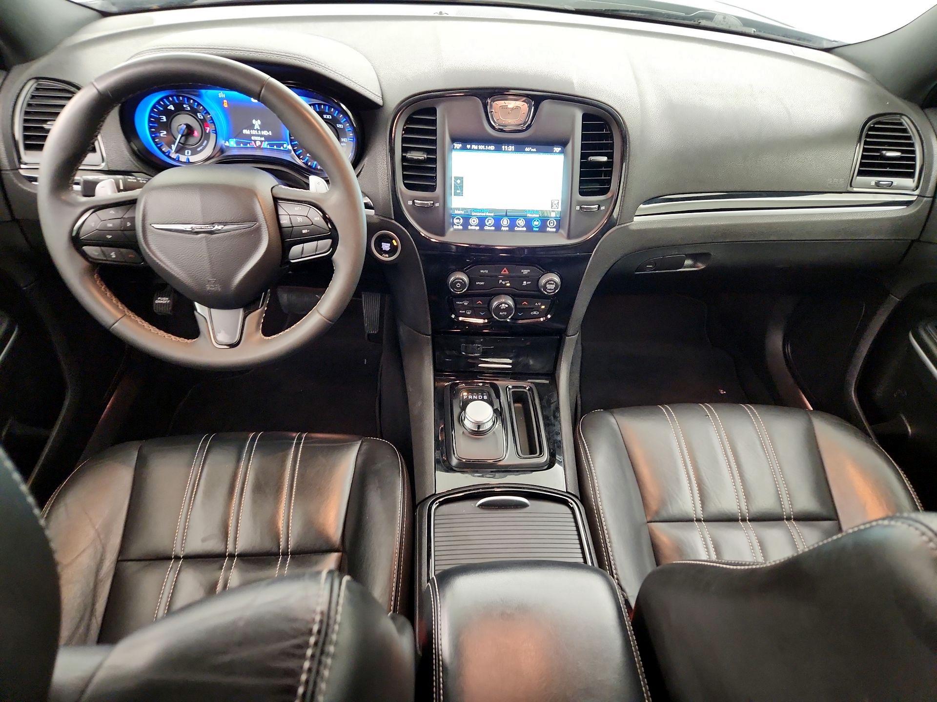 Thumbnail: 2023 Chrysler 300 - 9