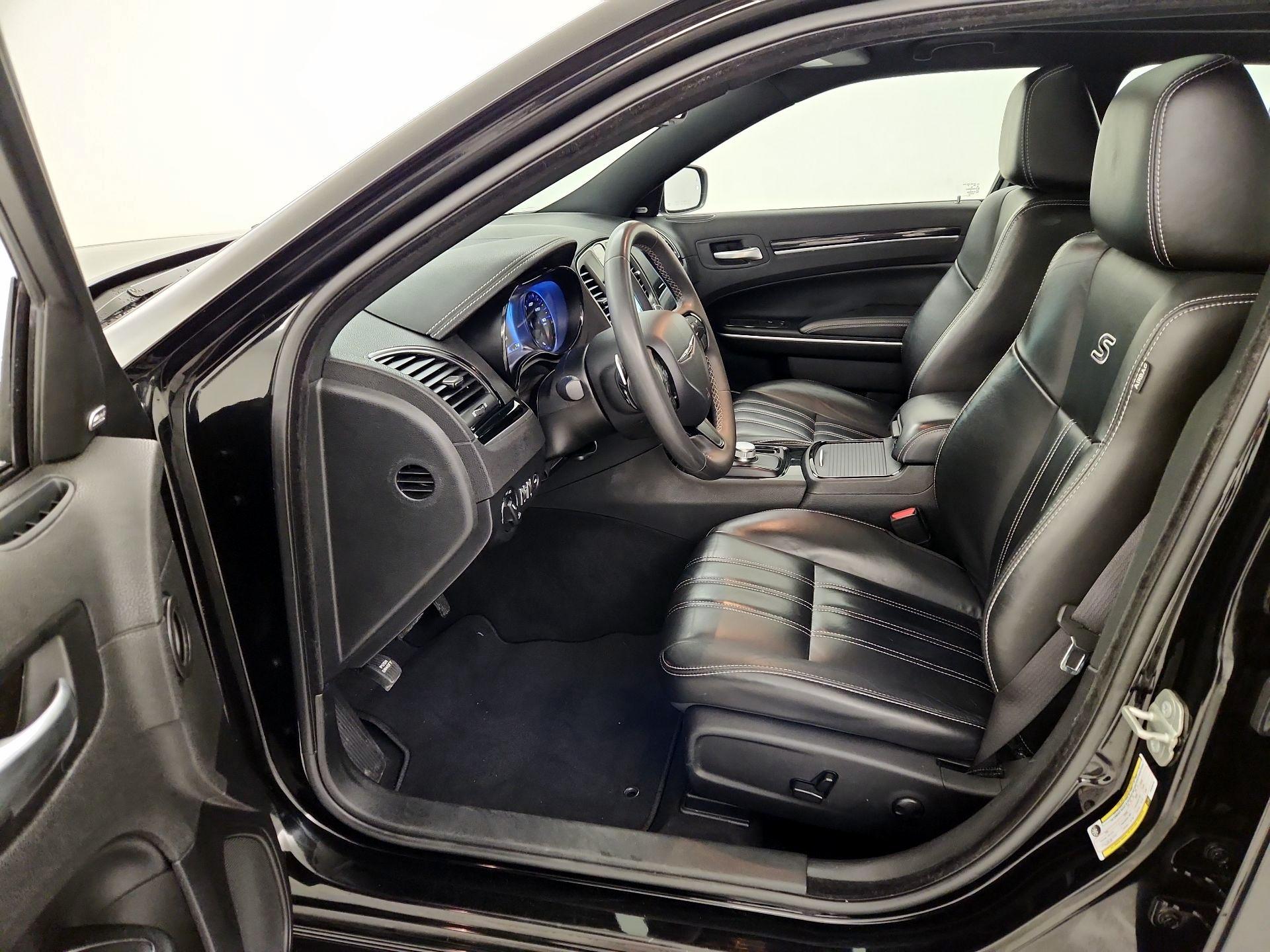 Thumbnail: 2023 Chrysler 300 - 11