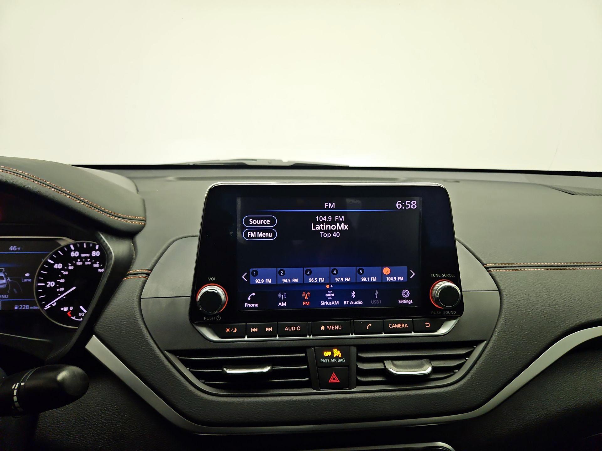 Thumbnail: 2021 Nissan Altima - 14