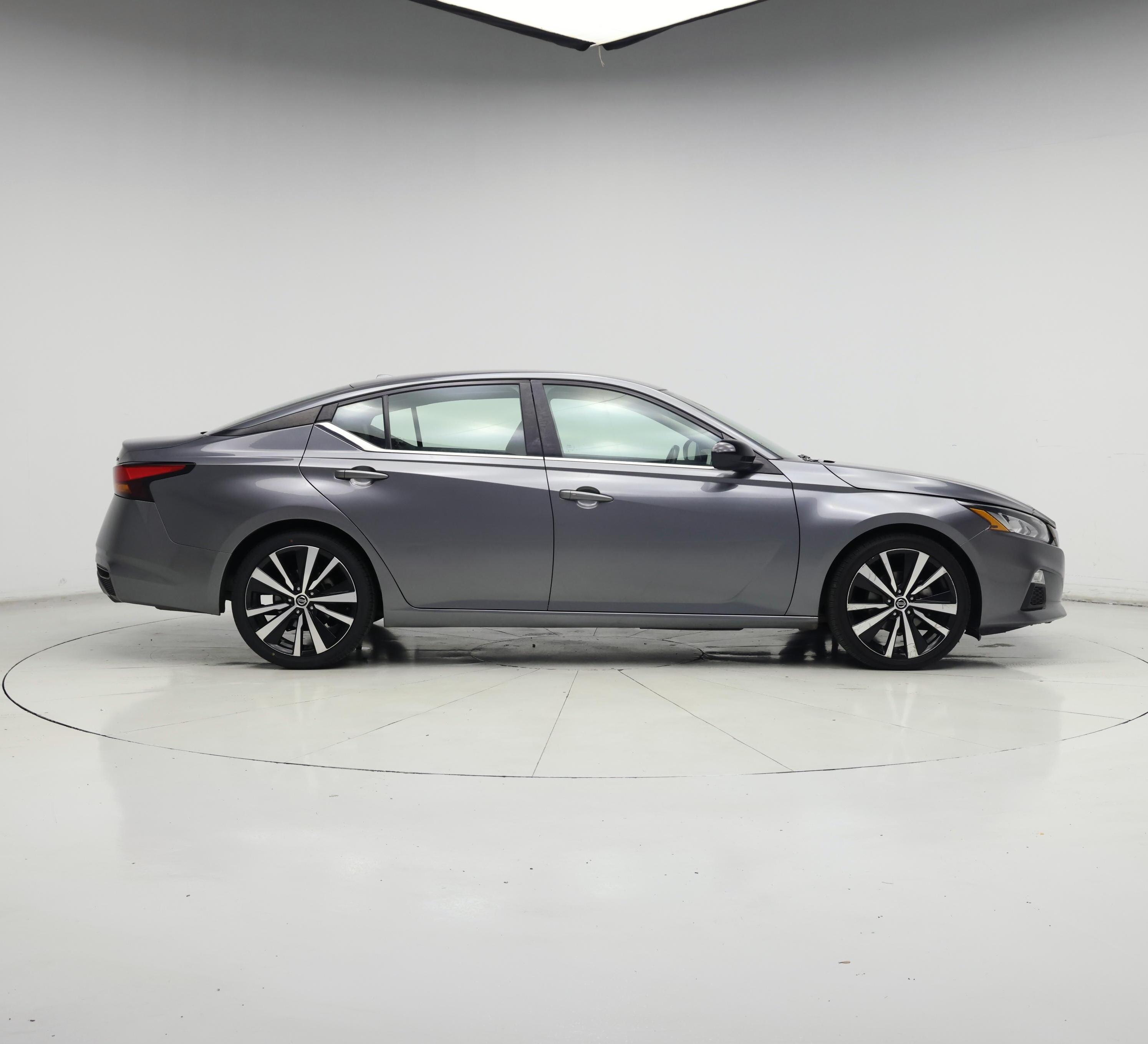 Thumbnail: 2021 Nissan Altima - 7