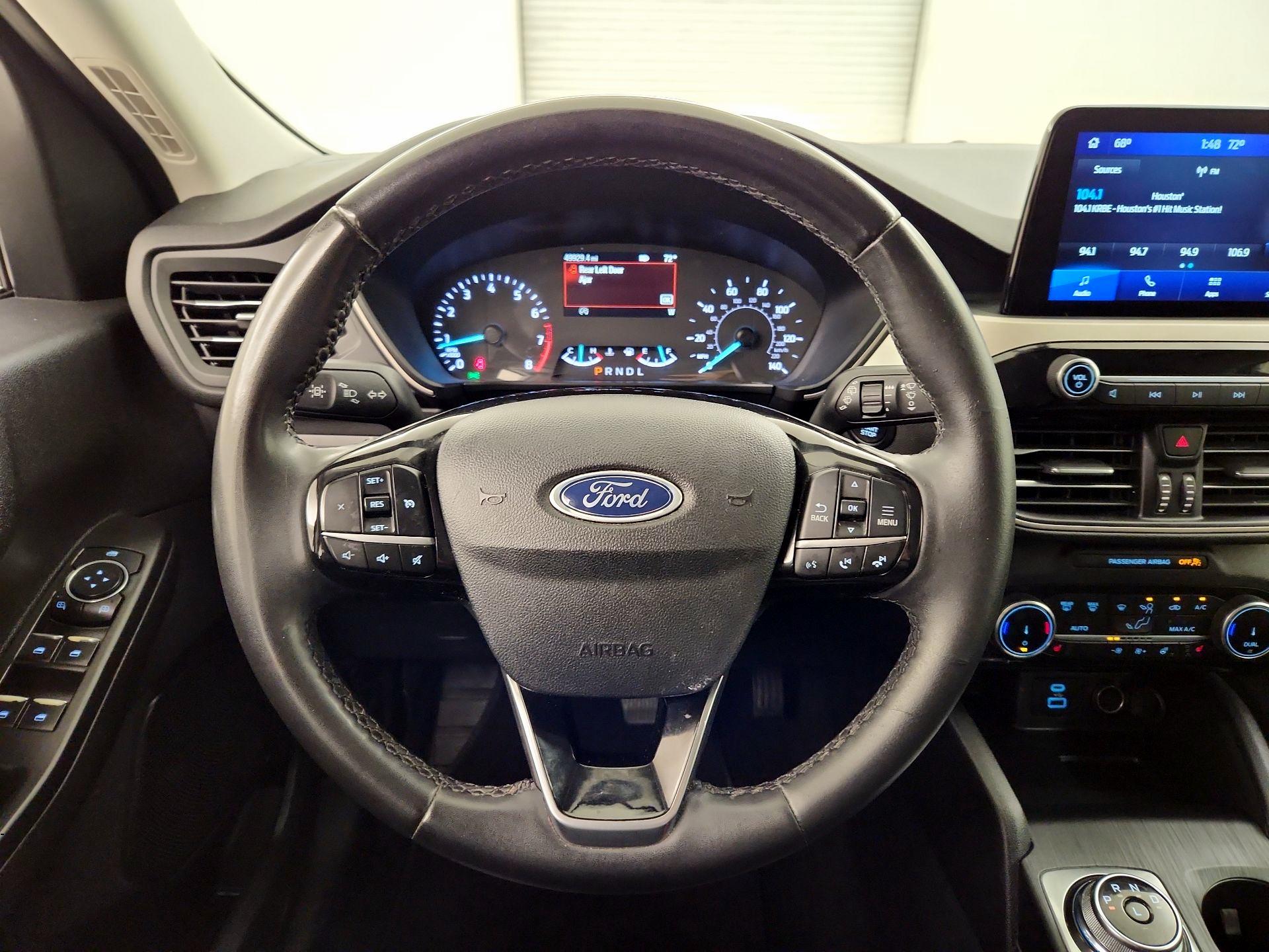 Thumbnail: 2022 Ford Escape - 10