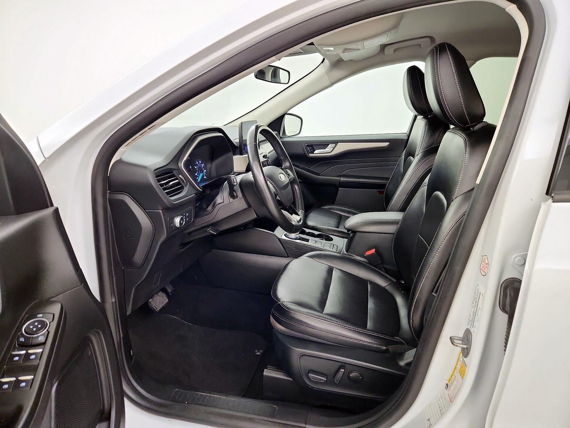 Thumbnail: 2022 Ford Escape - 11