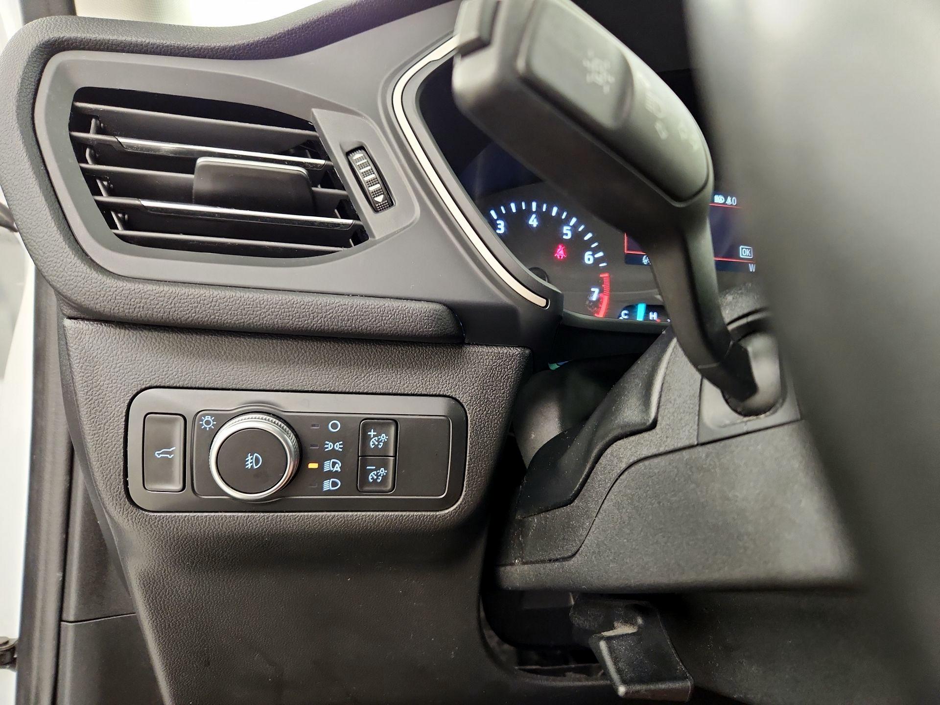 Thumbnail: 2022 Ford Escape - 13