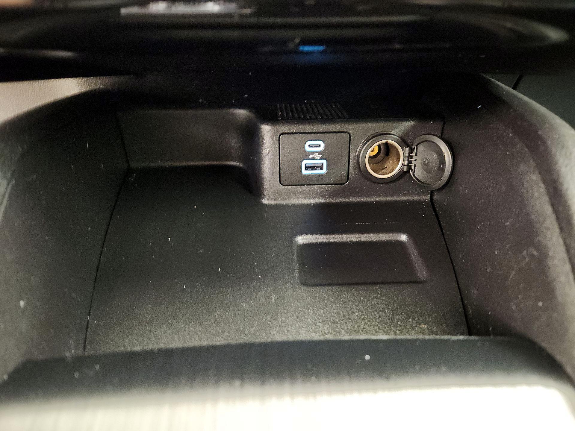 Thumbnail: 2022 Ford Escape - 18