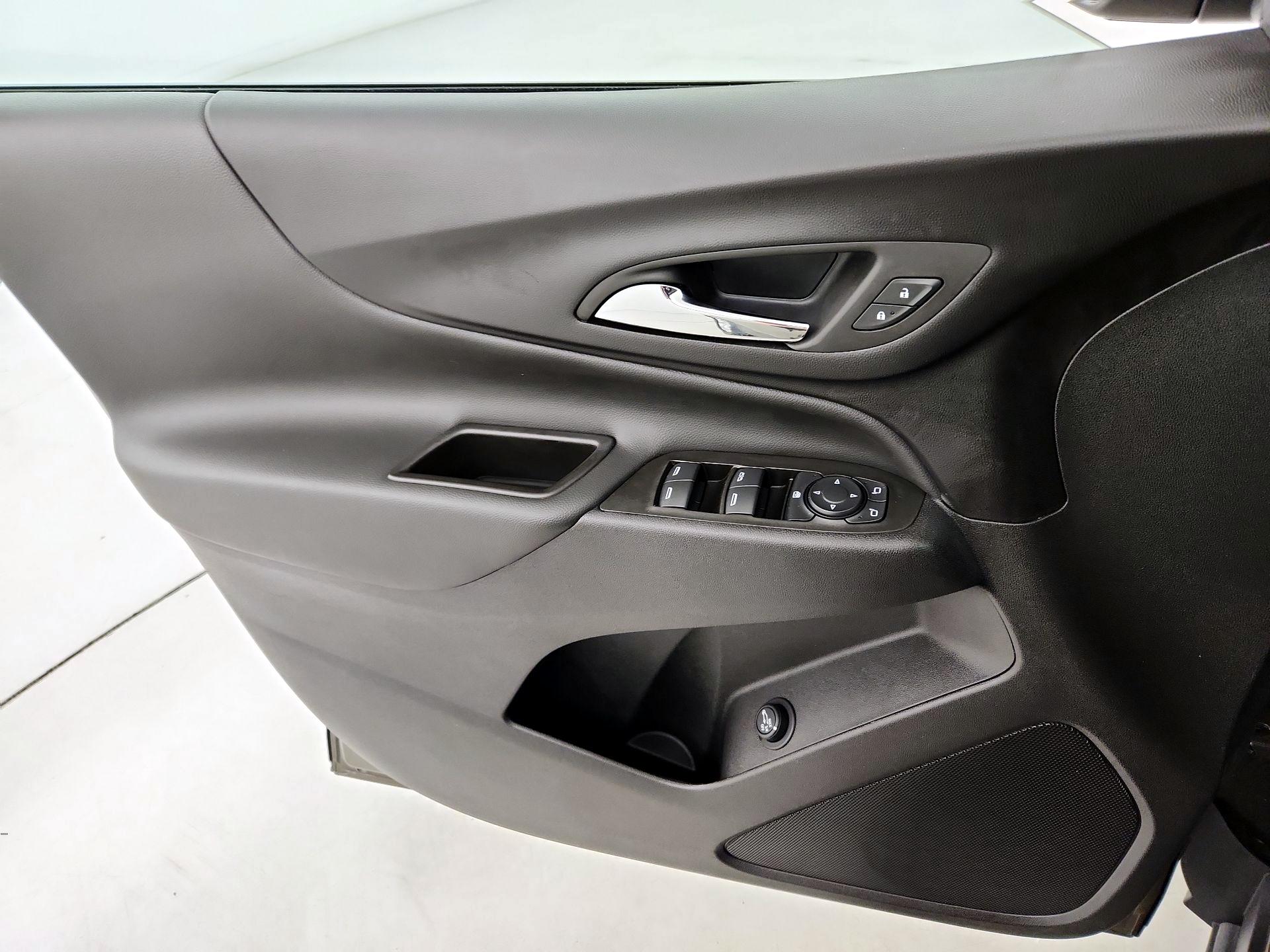 Thumbnail: 2023 Chevrolet Equinox - 12