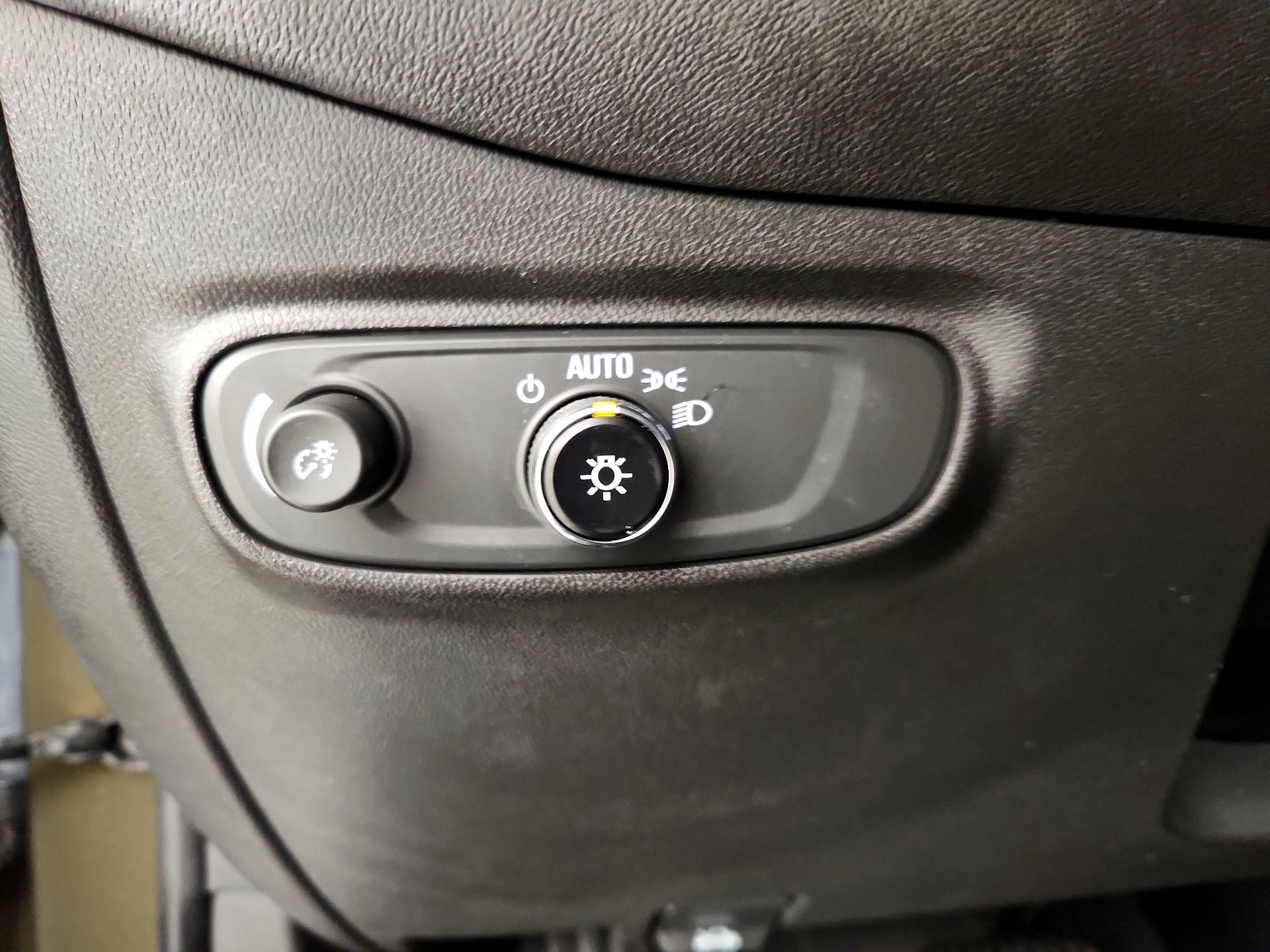 Thumbnail: 2023 Chevrolet Equinox - 13