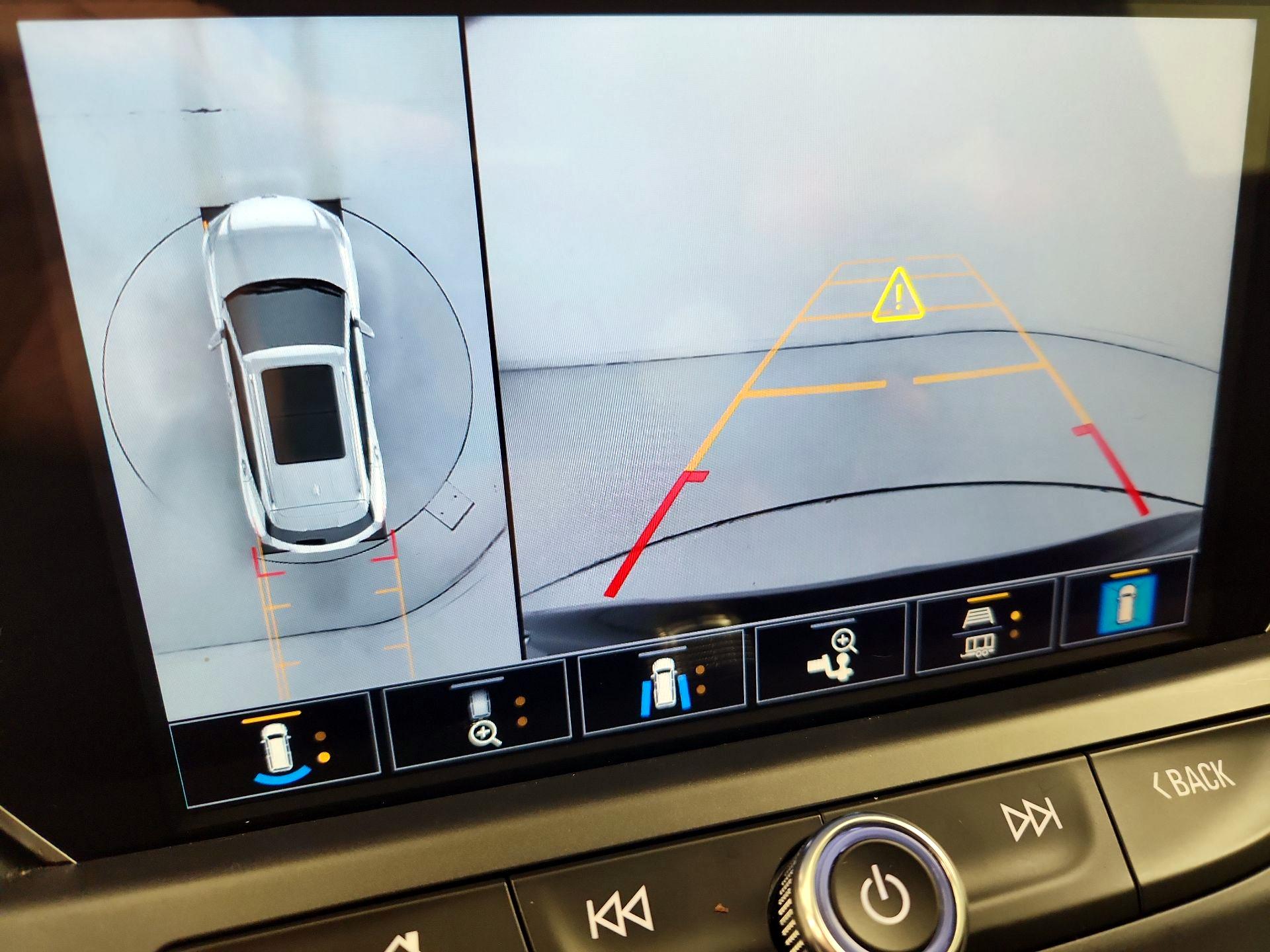 Thumbnail: 2021 Chevrolet Blazer - 15