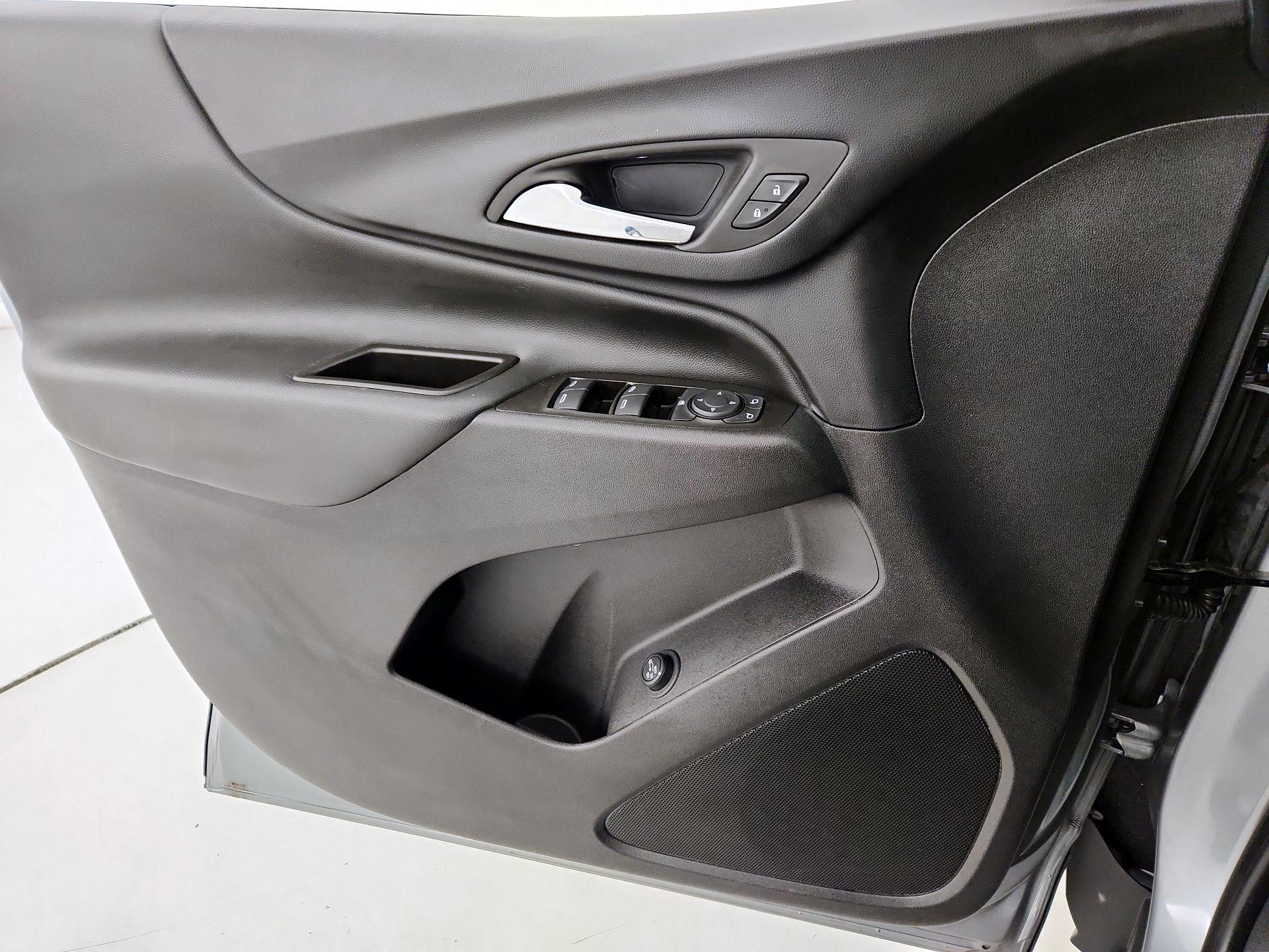 Thumbnail: 2023 Chevrolet Equinox - 12