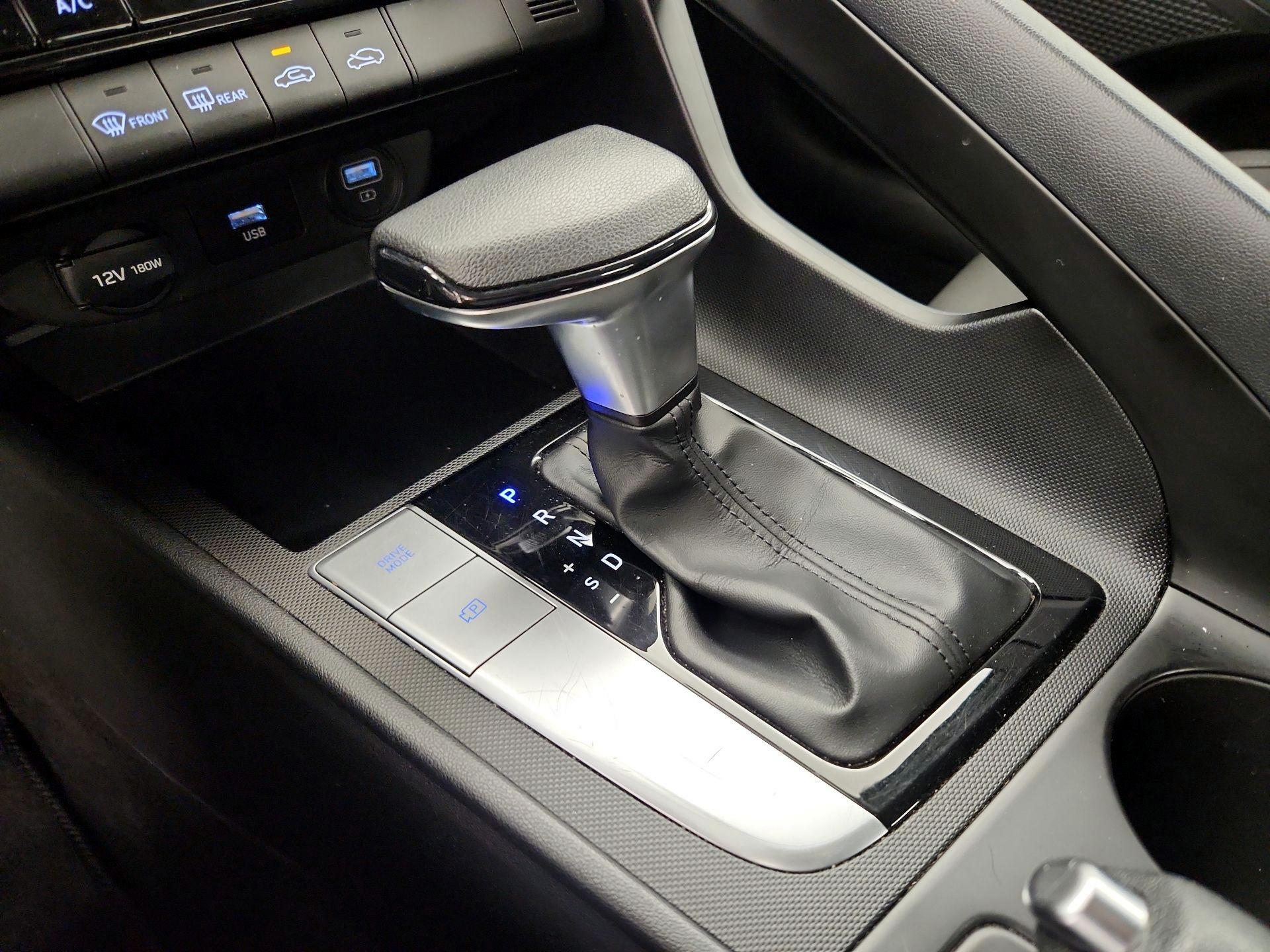 Thumbnail: 2023 Hyundai Elantra - 17