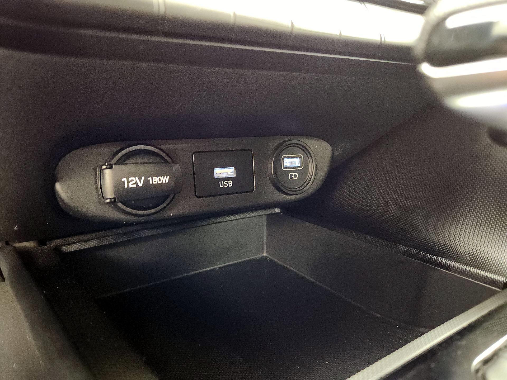 Thumbnail: 2023 Hyundai Elantra - 18