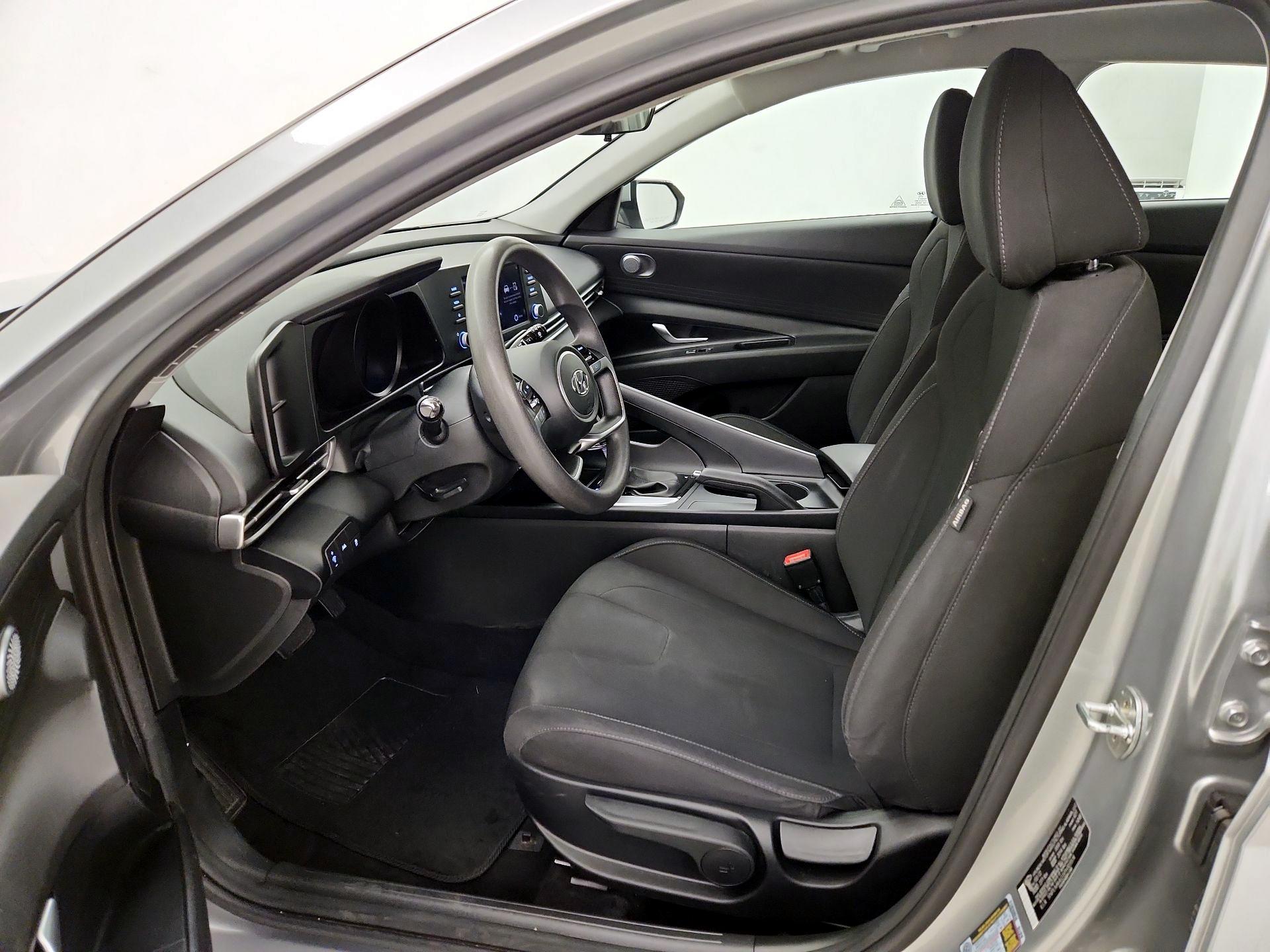 Thumbnail: 2023 Hyundai Elantra - 19